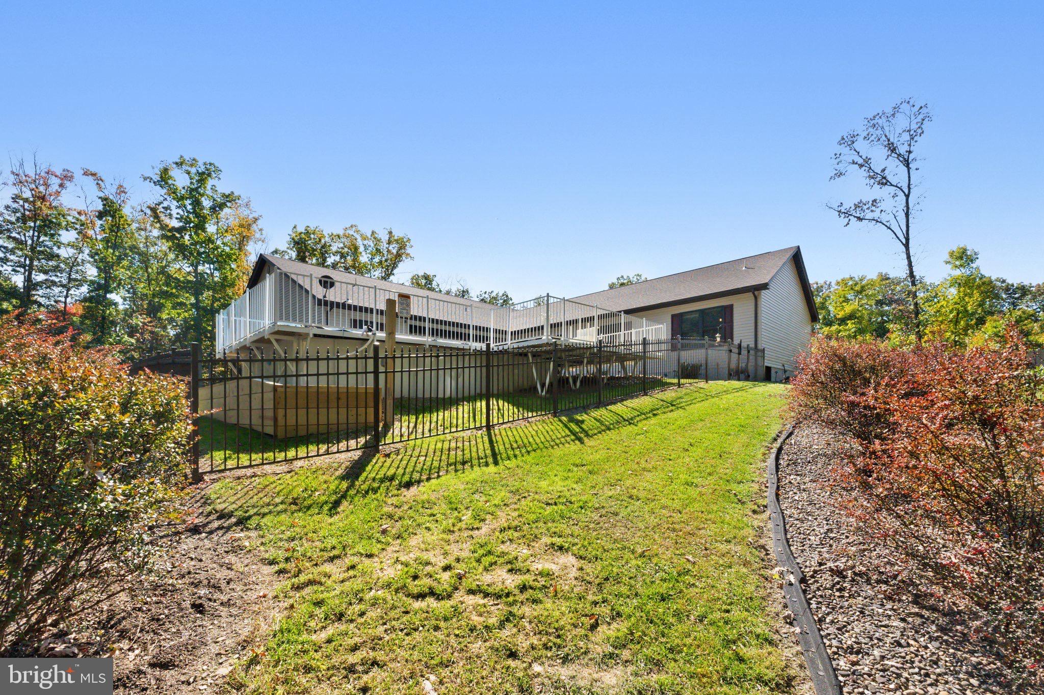 SLEEPY KNOLLS - Residential