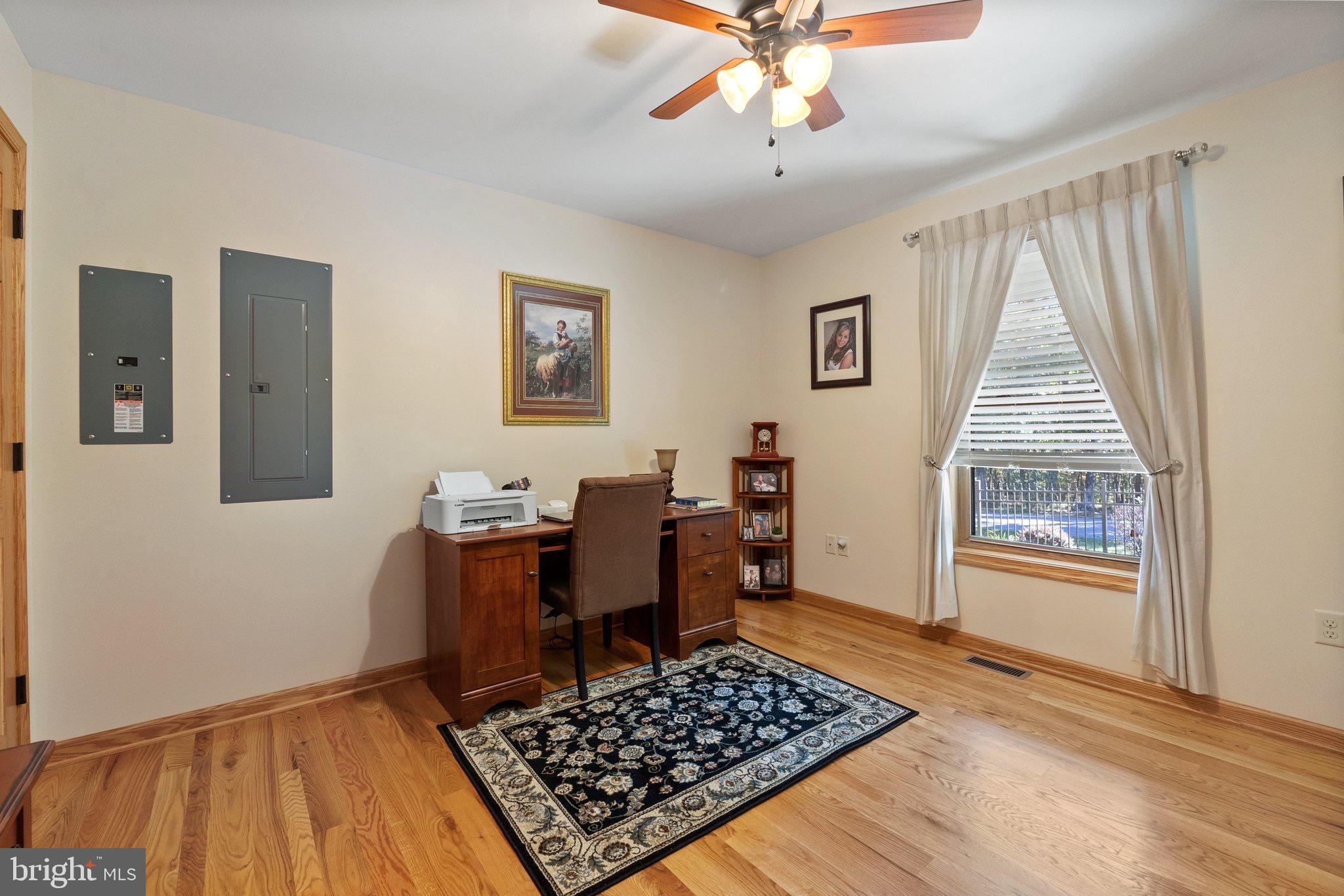 SLEEPY KNOLLS - Residential