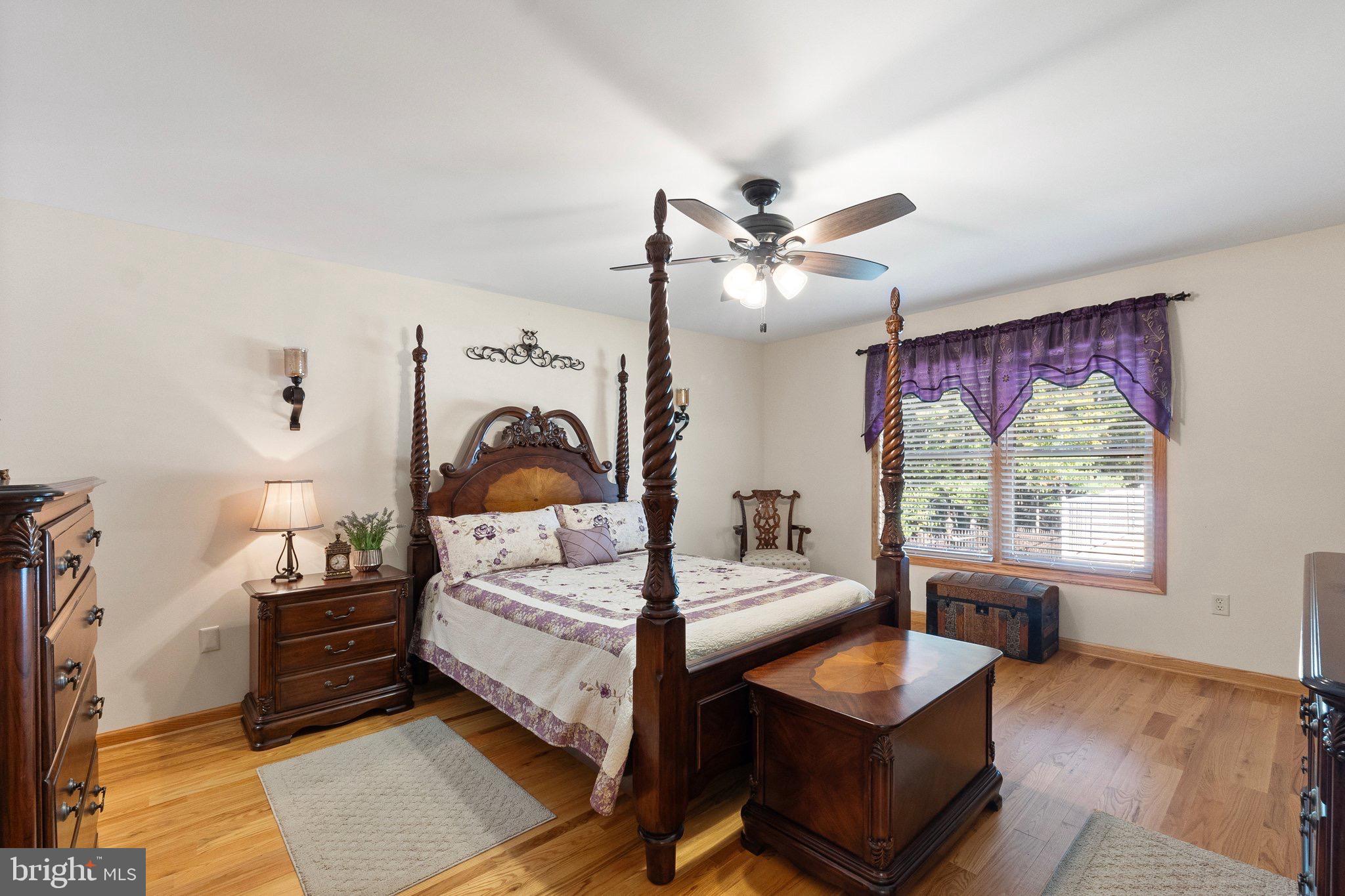 SLEEPY KNOLLS - Residential