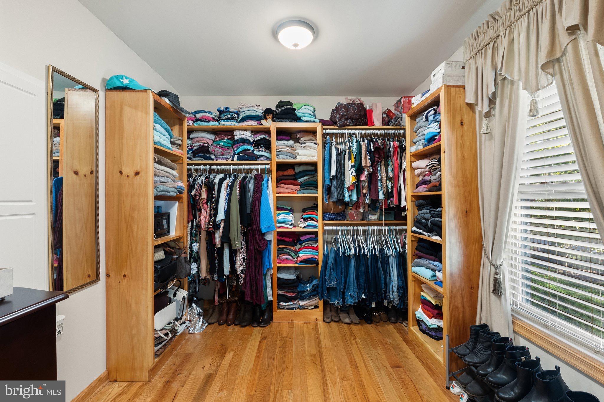 SLEEPY KNOLLS - Residential