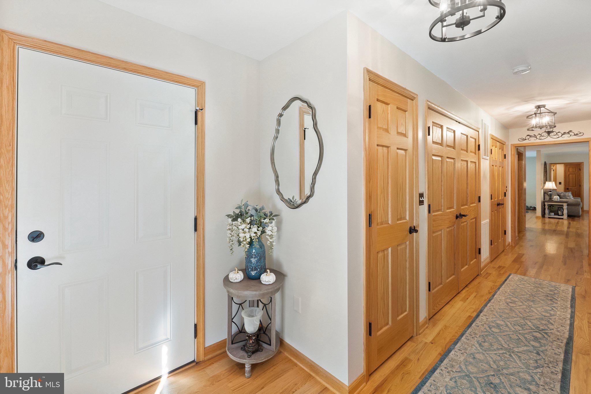 SLEEPY KNOLLS - Residential