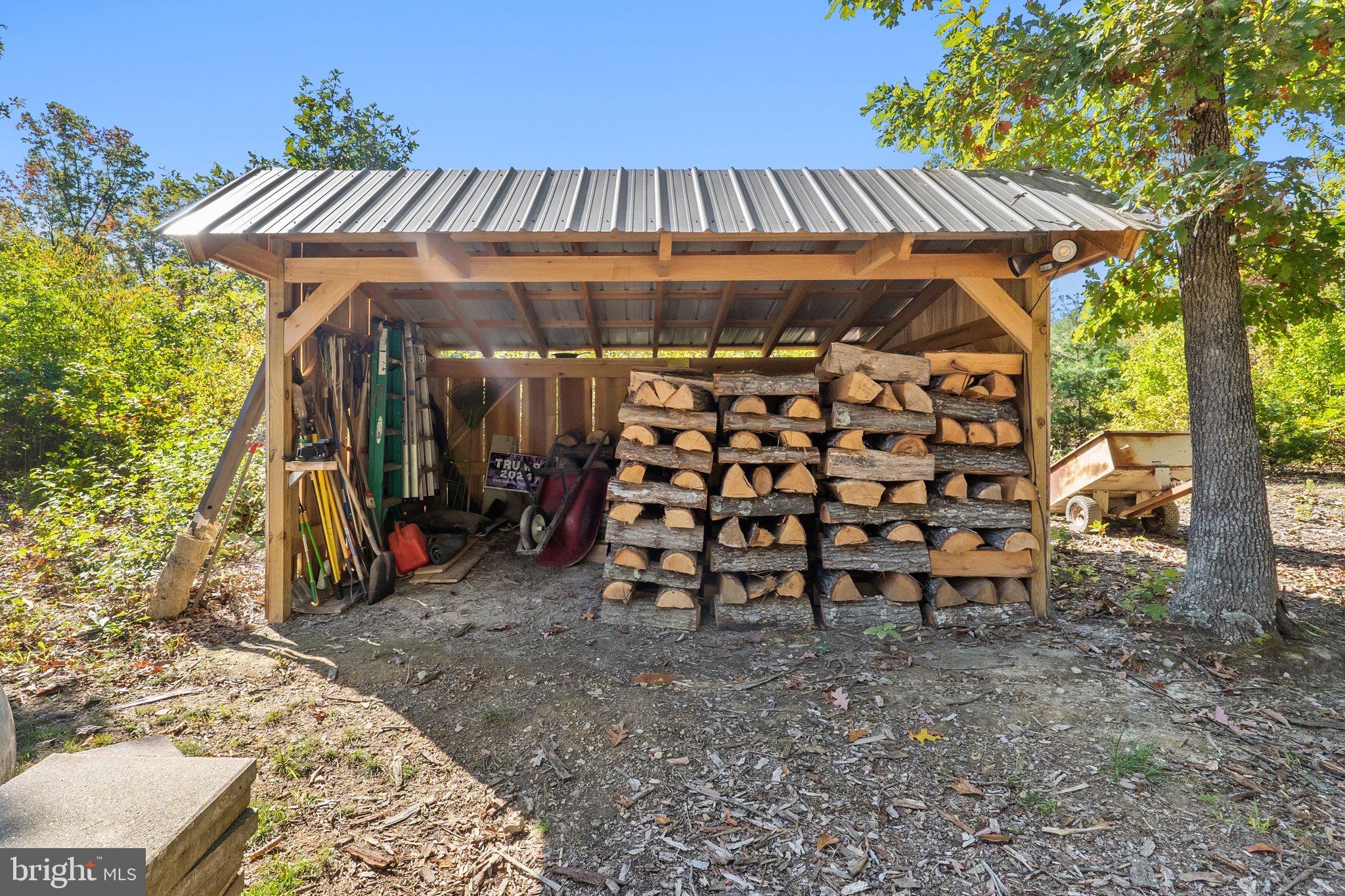 SLEEPY KNOLLS - Residential