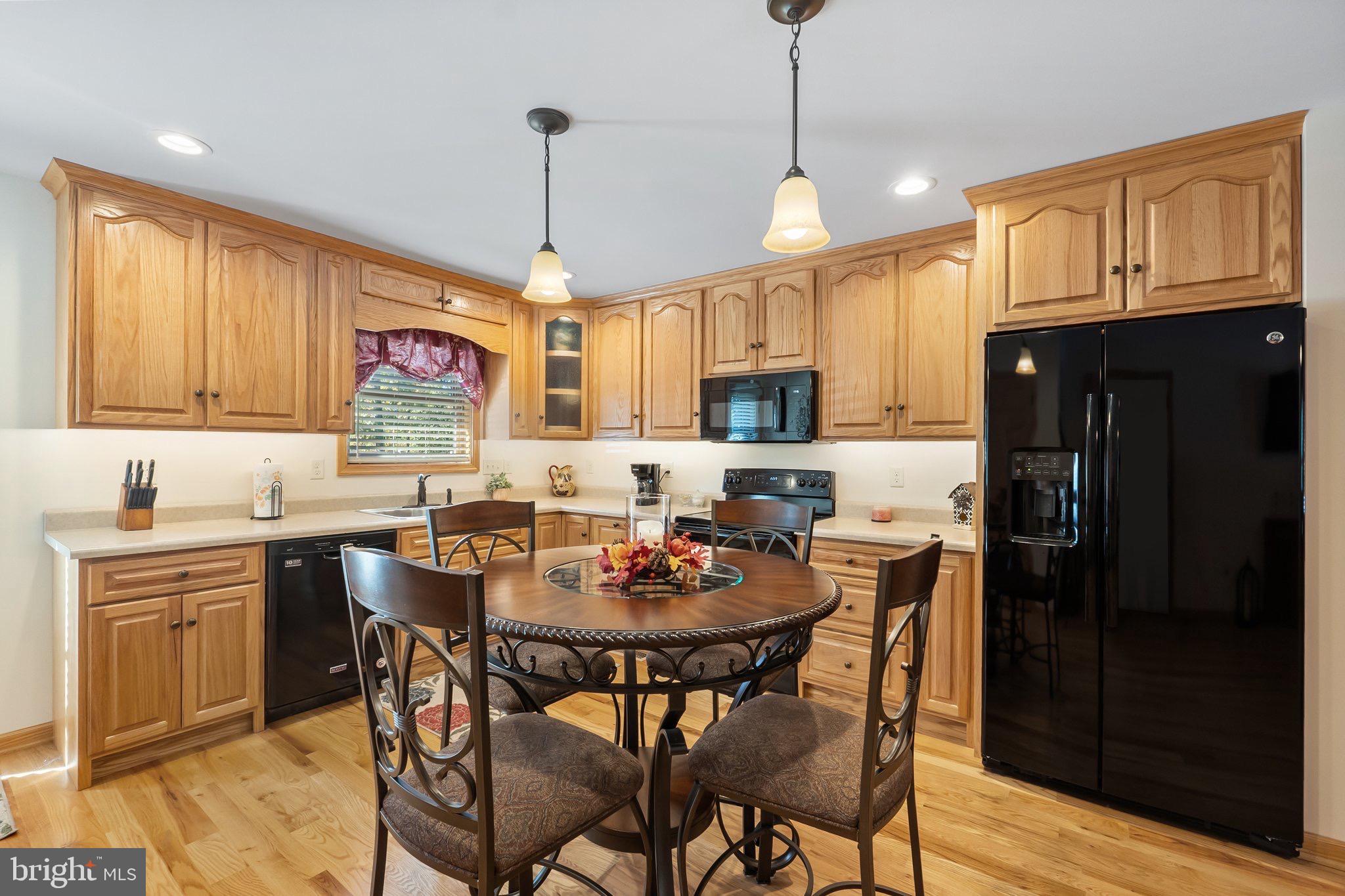 SLEEPY KNOLLS - Residential