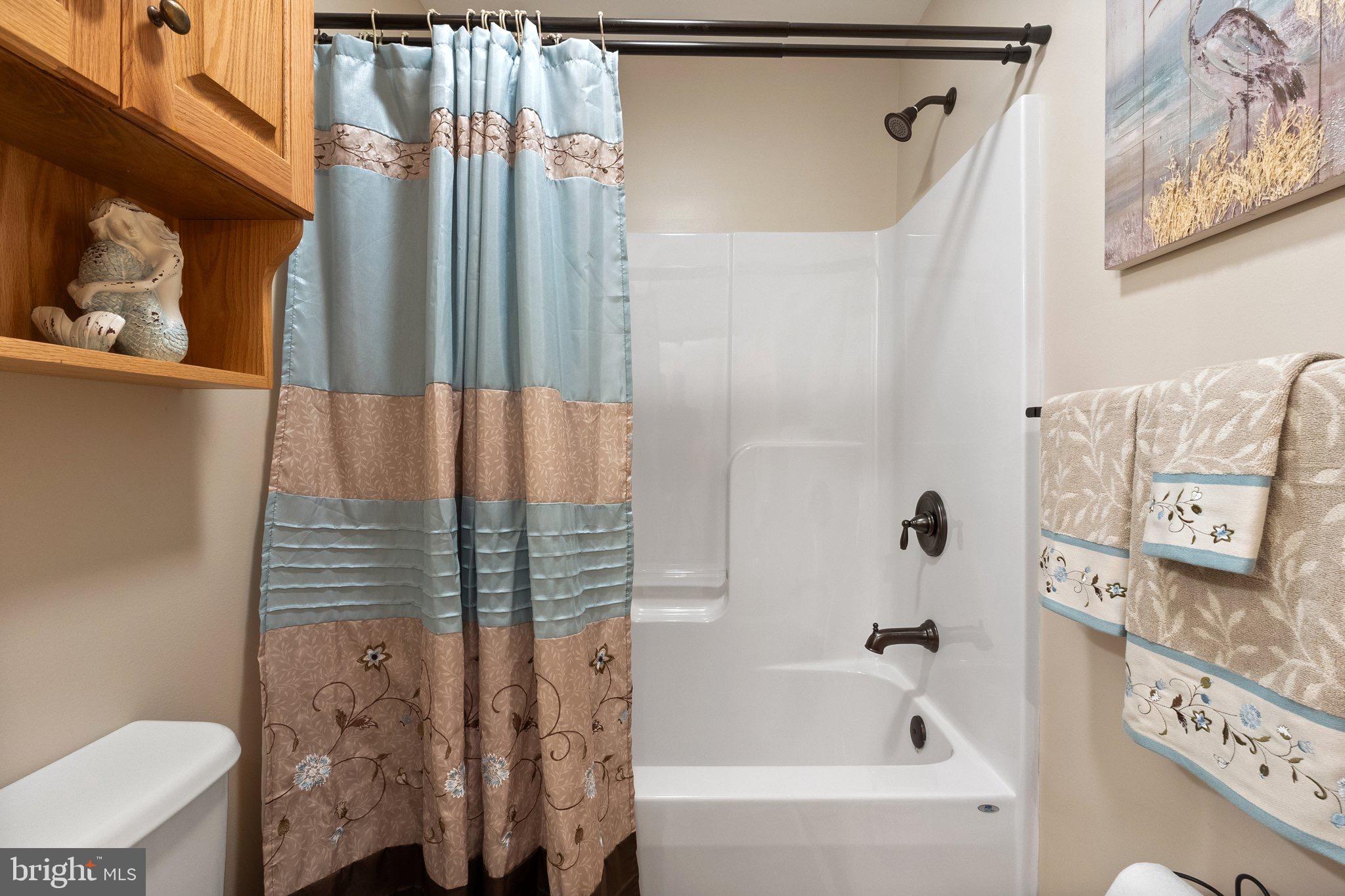 SLEEPY KNOLLS - Residential