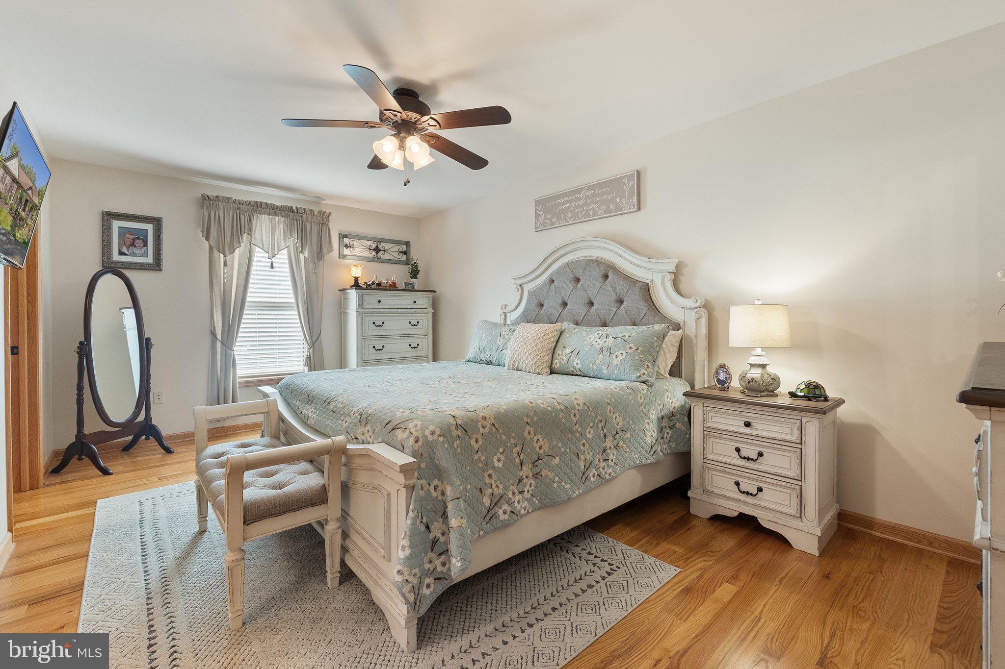 SLEEPY KNOLLS - Residential