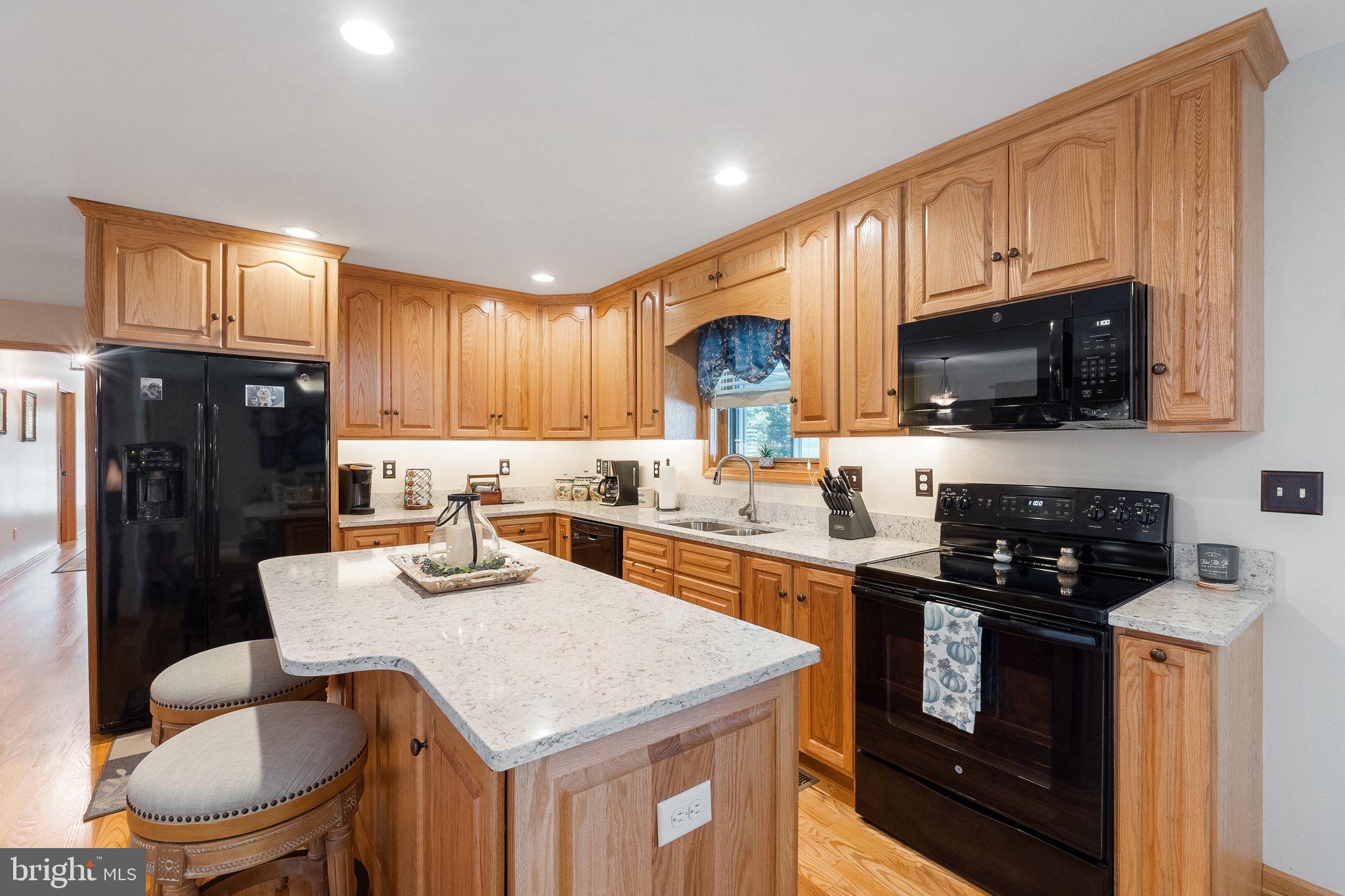 SLEEPY KNOLLS - Residential