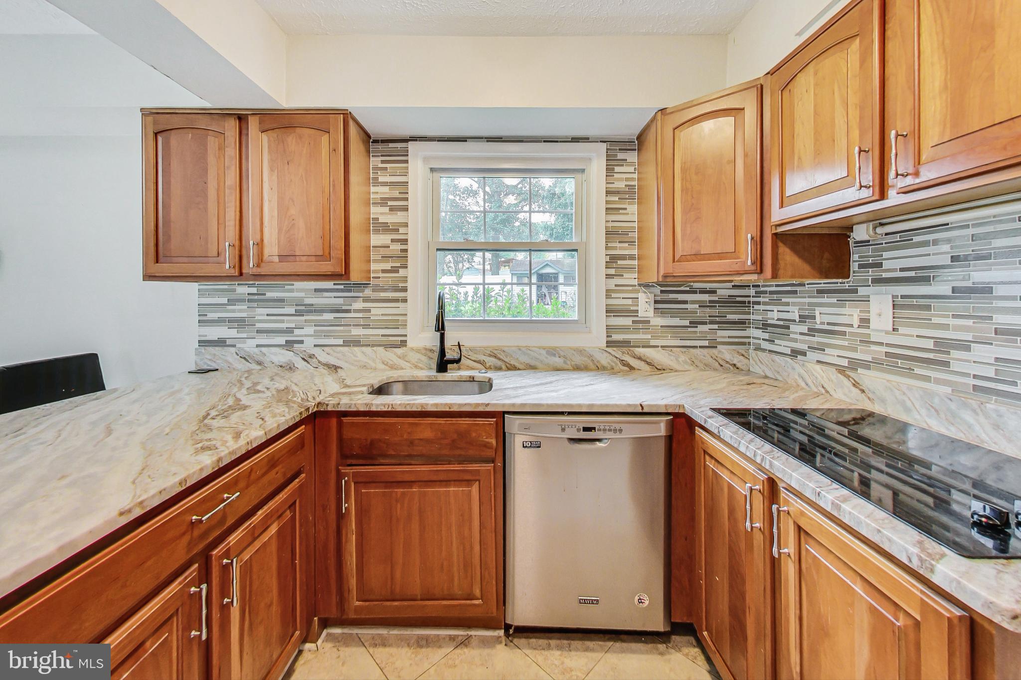 SOMERSET AT BELAIR - Residential