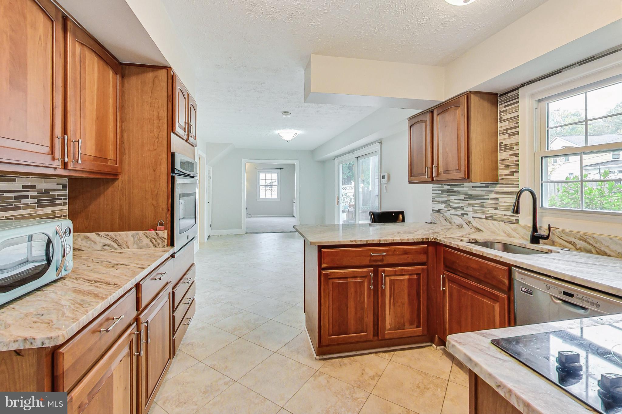 SOMERSET AT BELAIR - Residential