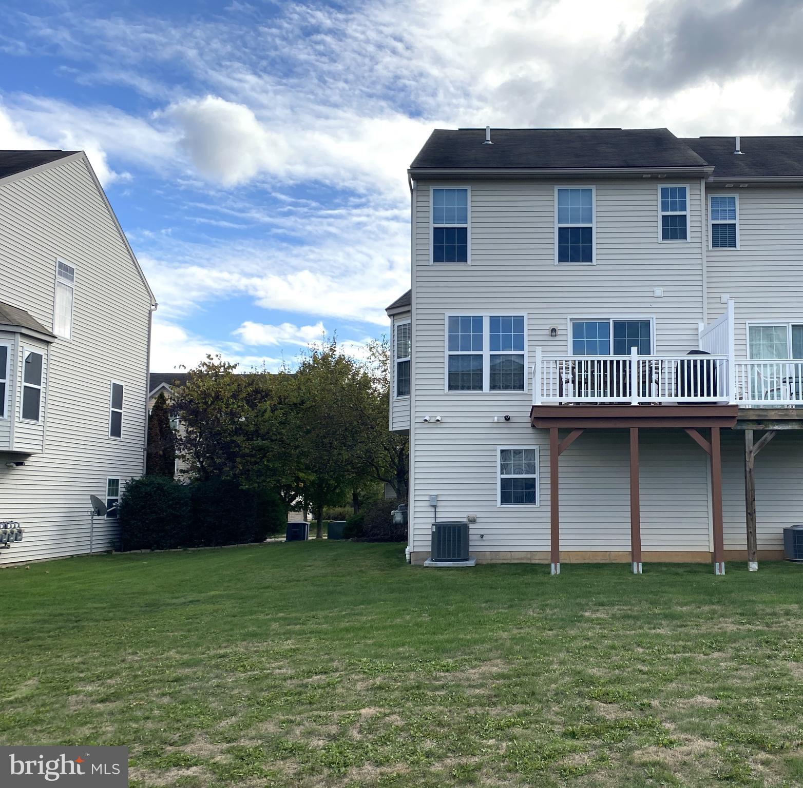 130 CAMBRIDGE LANE