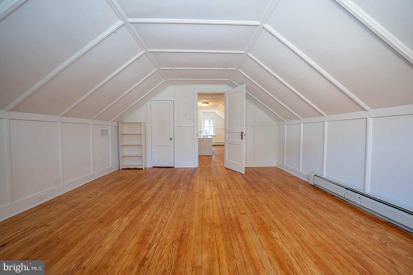 WYNNEWOOD VALLEY - Residential