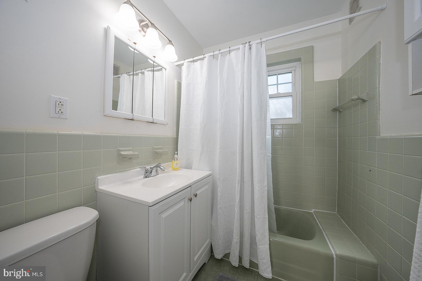 WYNNEWOOD VALLEY - Residential