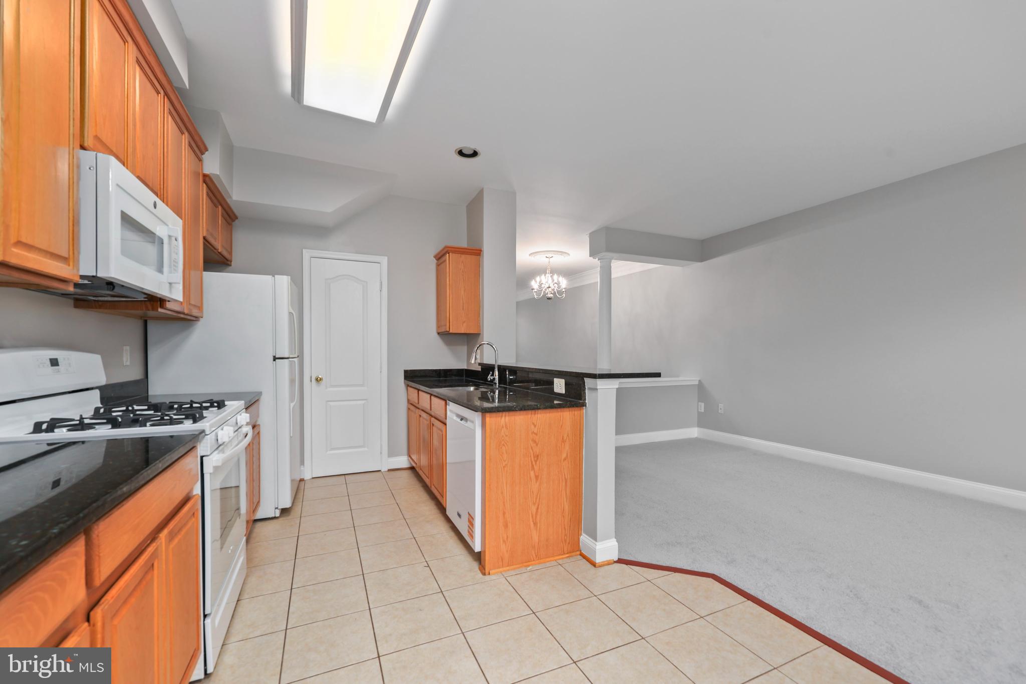 RIVER OAKS - Residential Lease