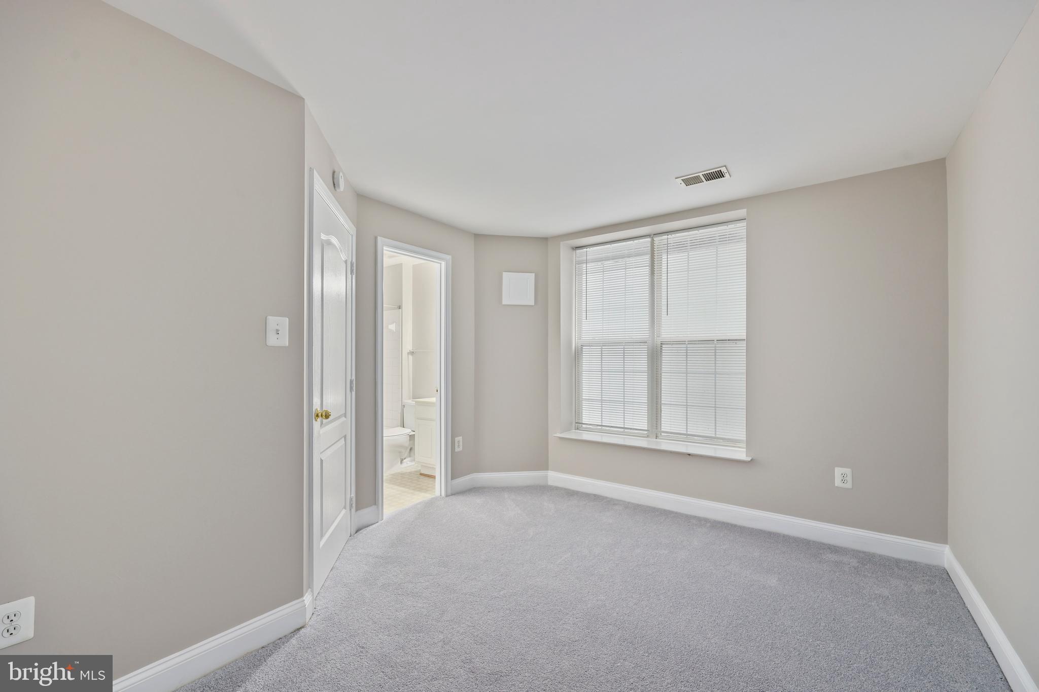 RIVER OAKS - Residential Lease