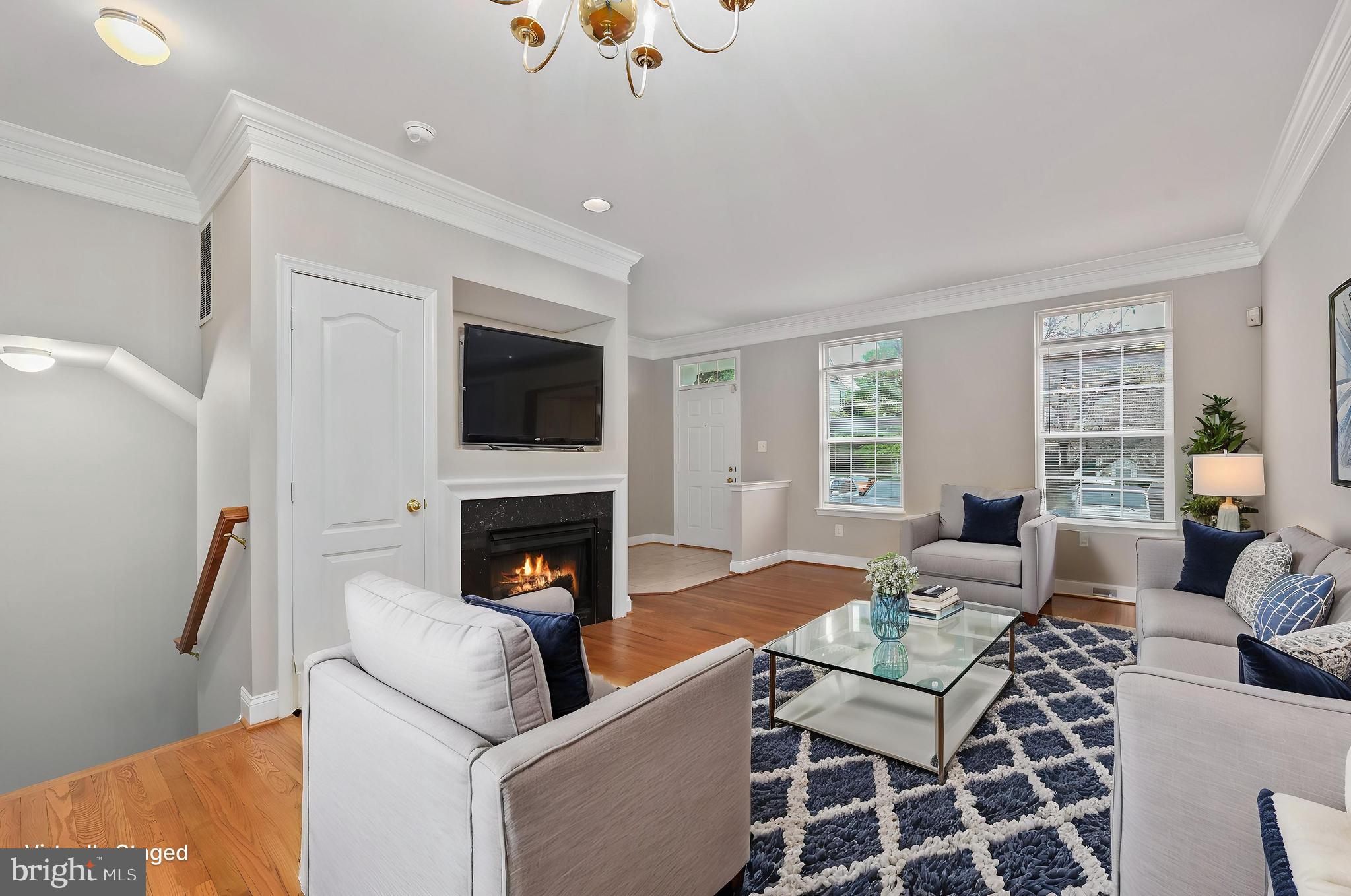 RIVER OAKS - Residential Lease