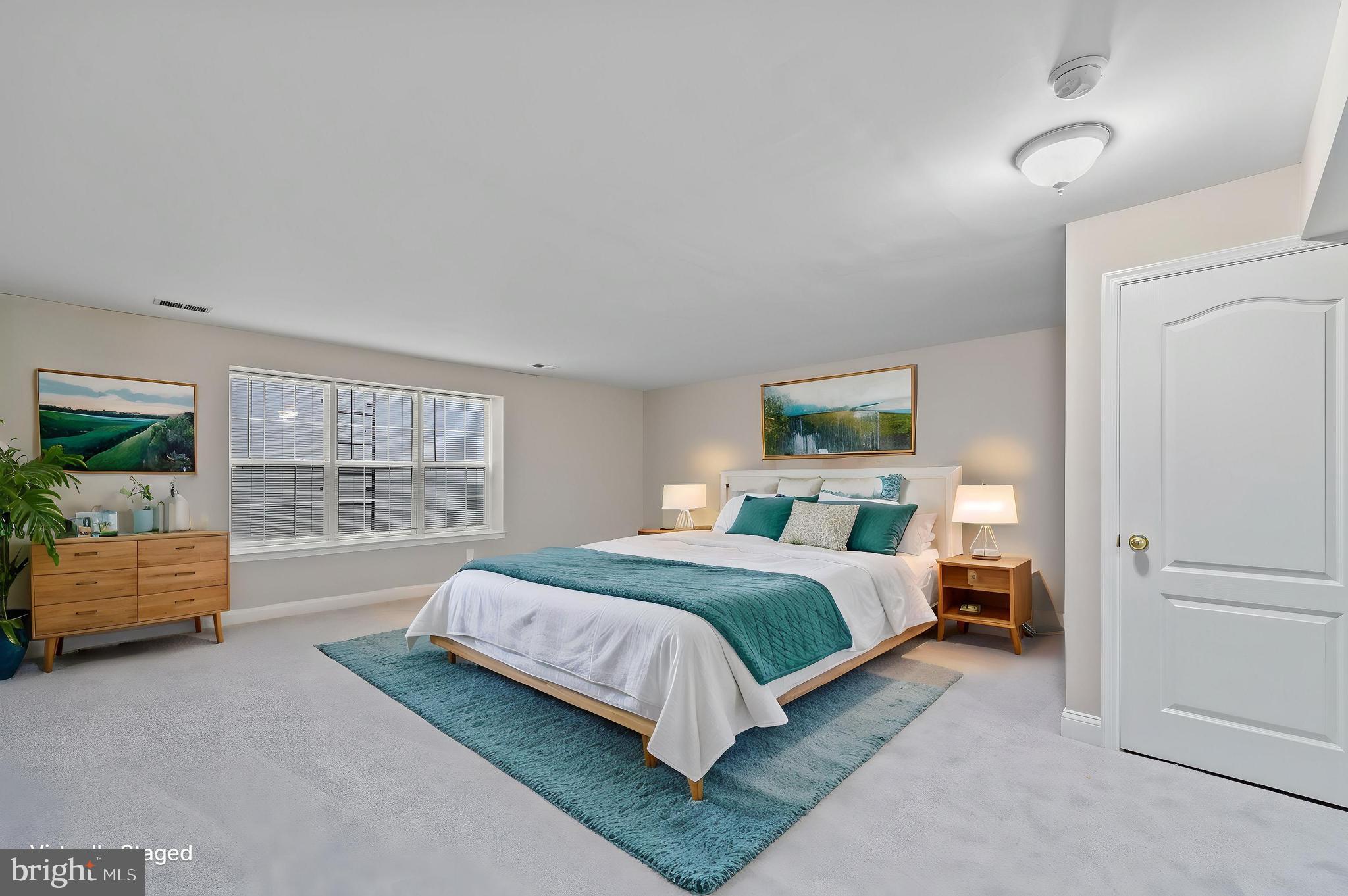 RIVER OAKS - Residential Lease