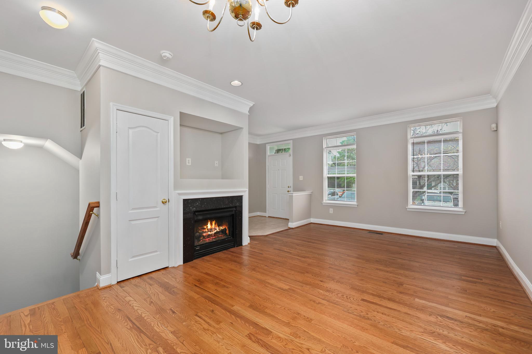 RIVER OAKS - Residential Lease