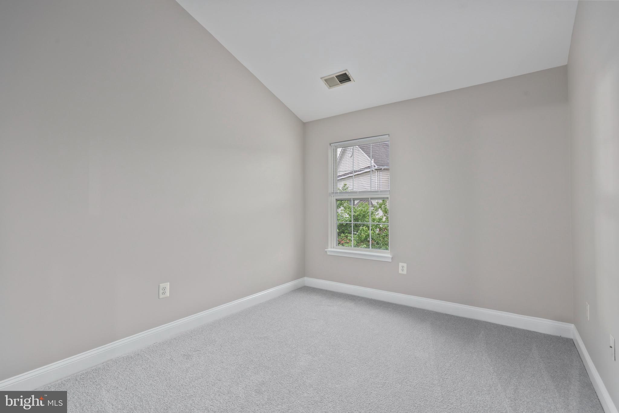 RIVER OAKS - Residential Lease