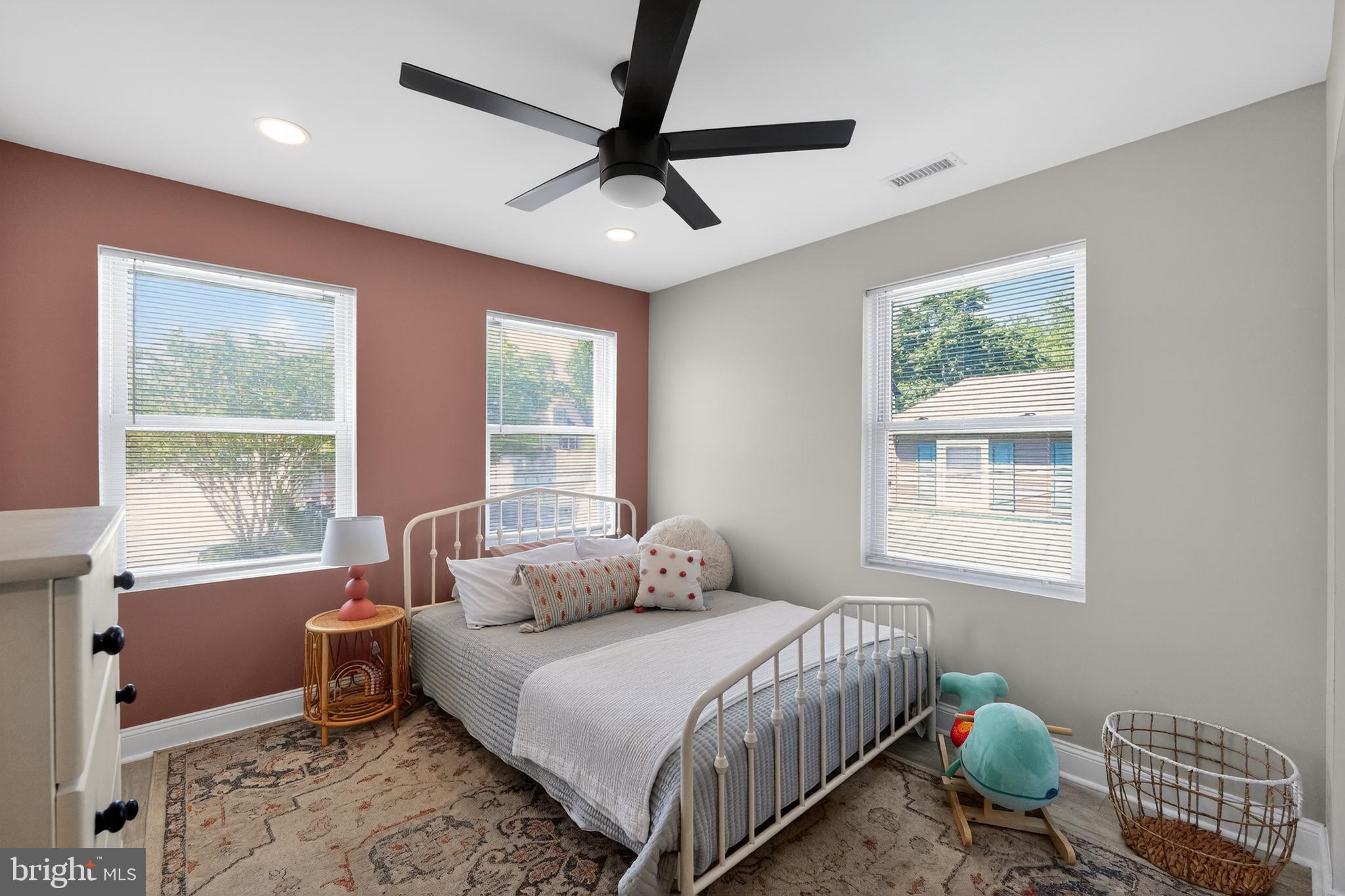 CEDAR CREEK - Residential
