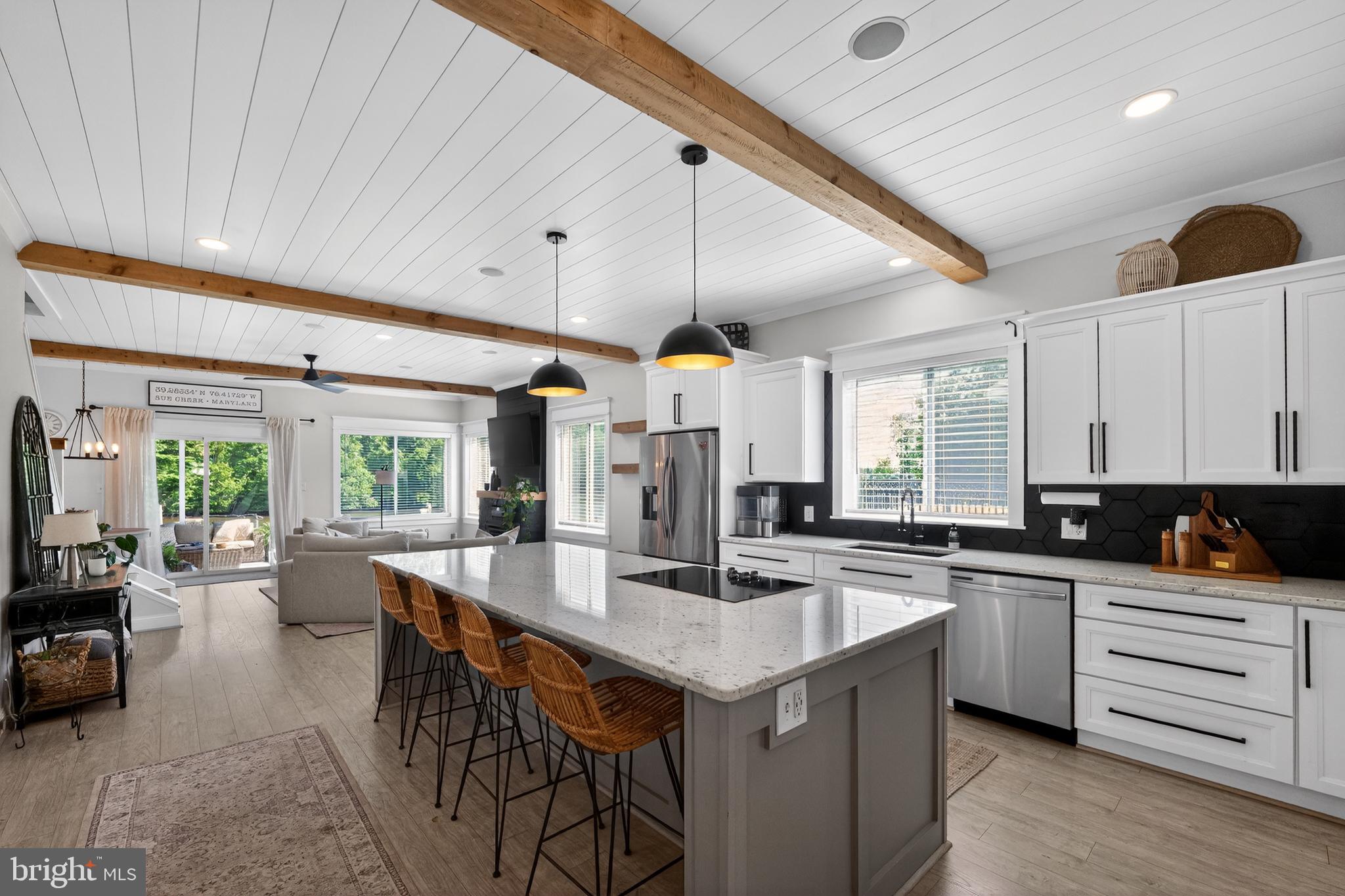 CEDAR CREEK - Residential