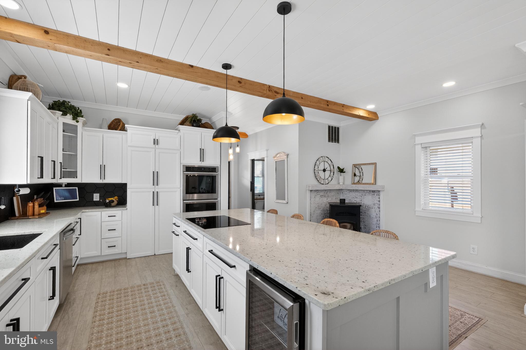 CEDAR CREEK - Residential