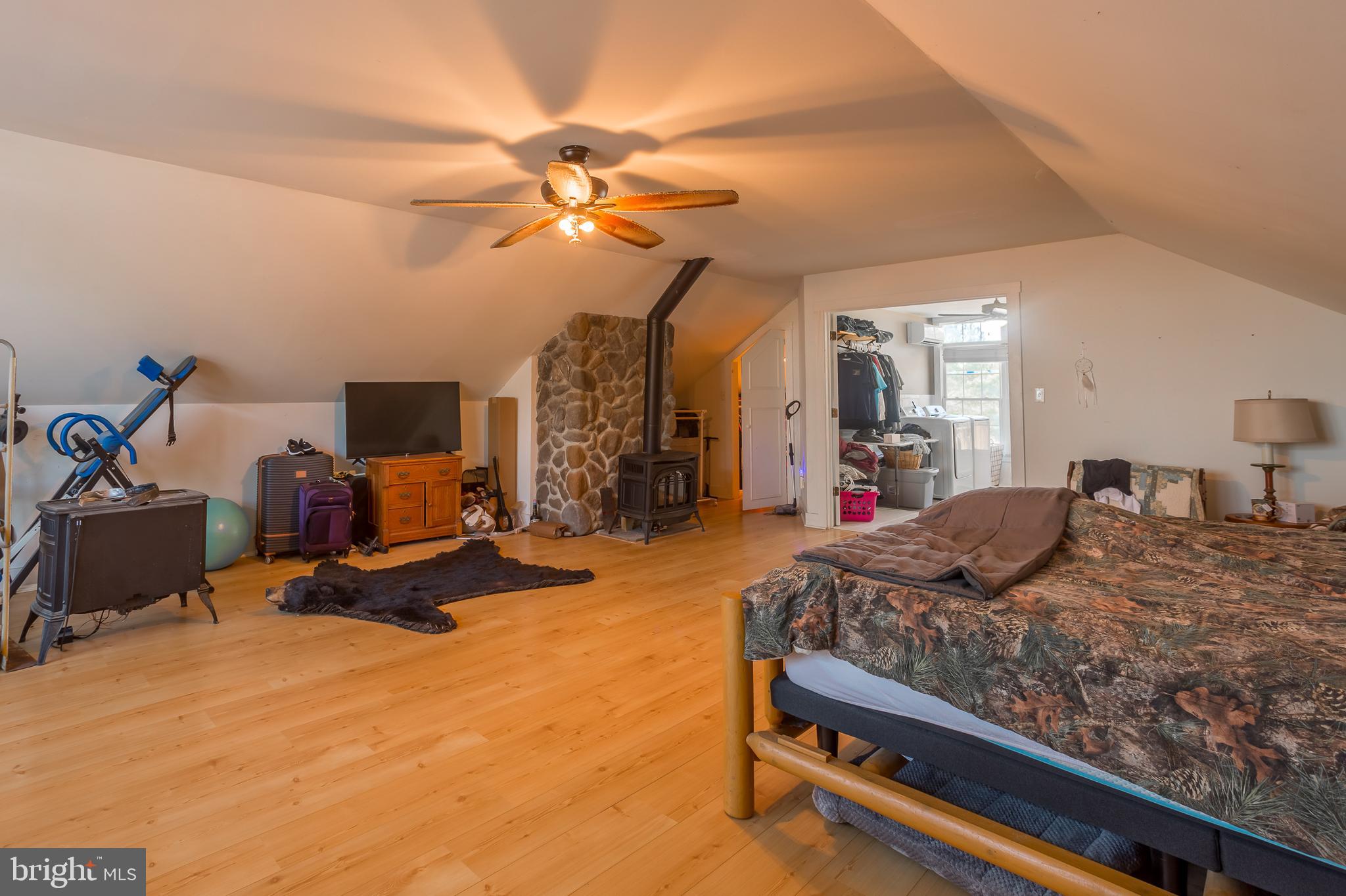 MAPLE DAM - Residential