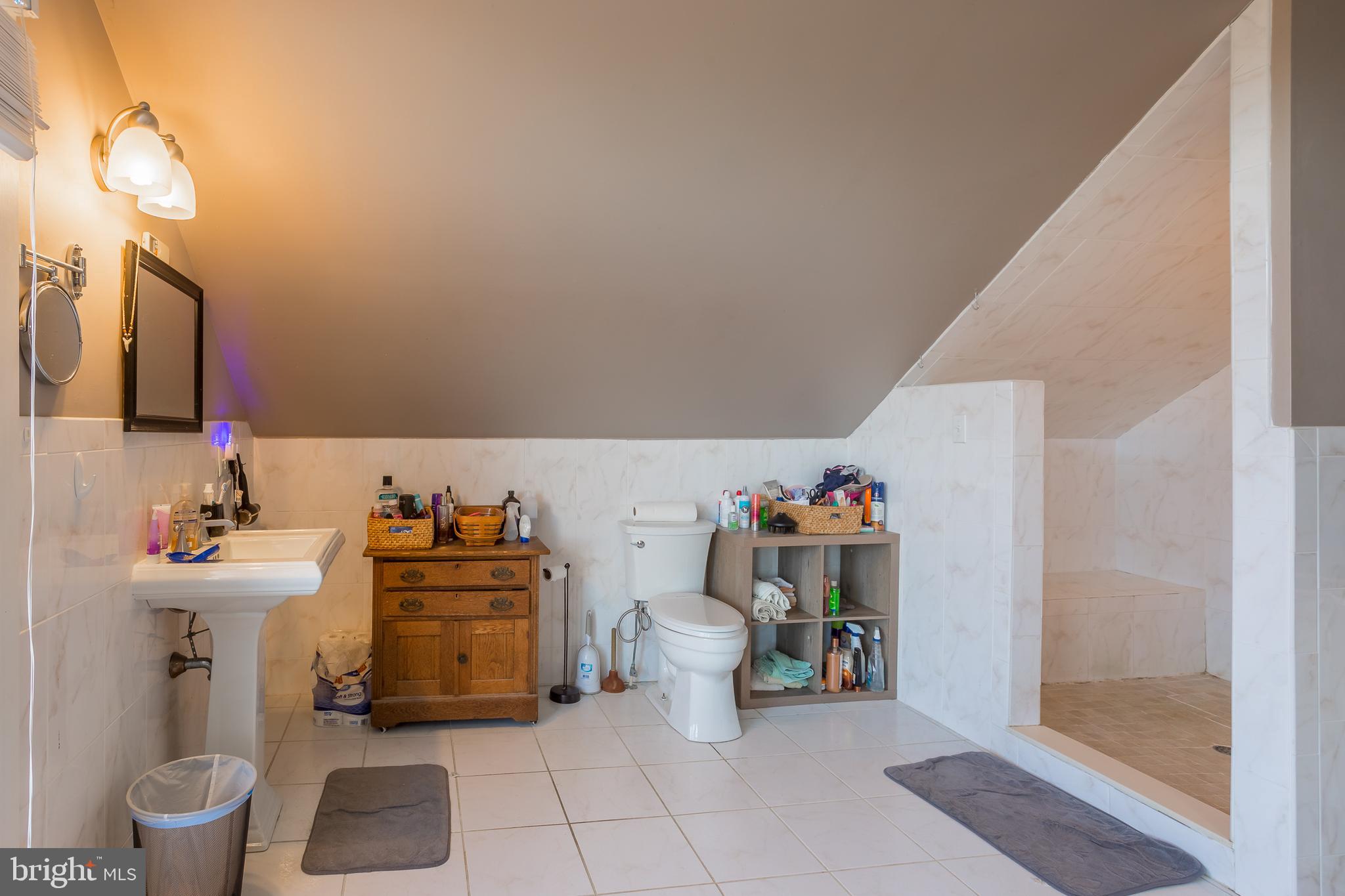 MAPLE DAM - Residential