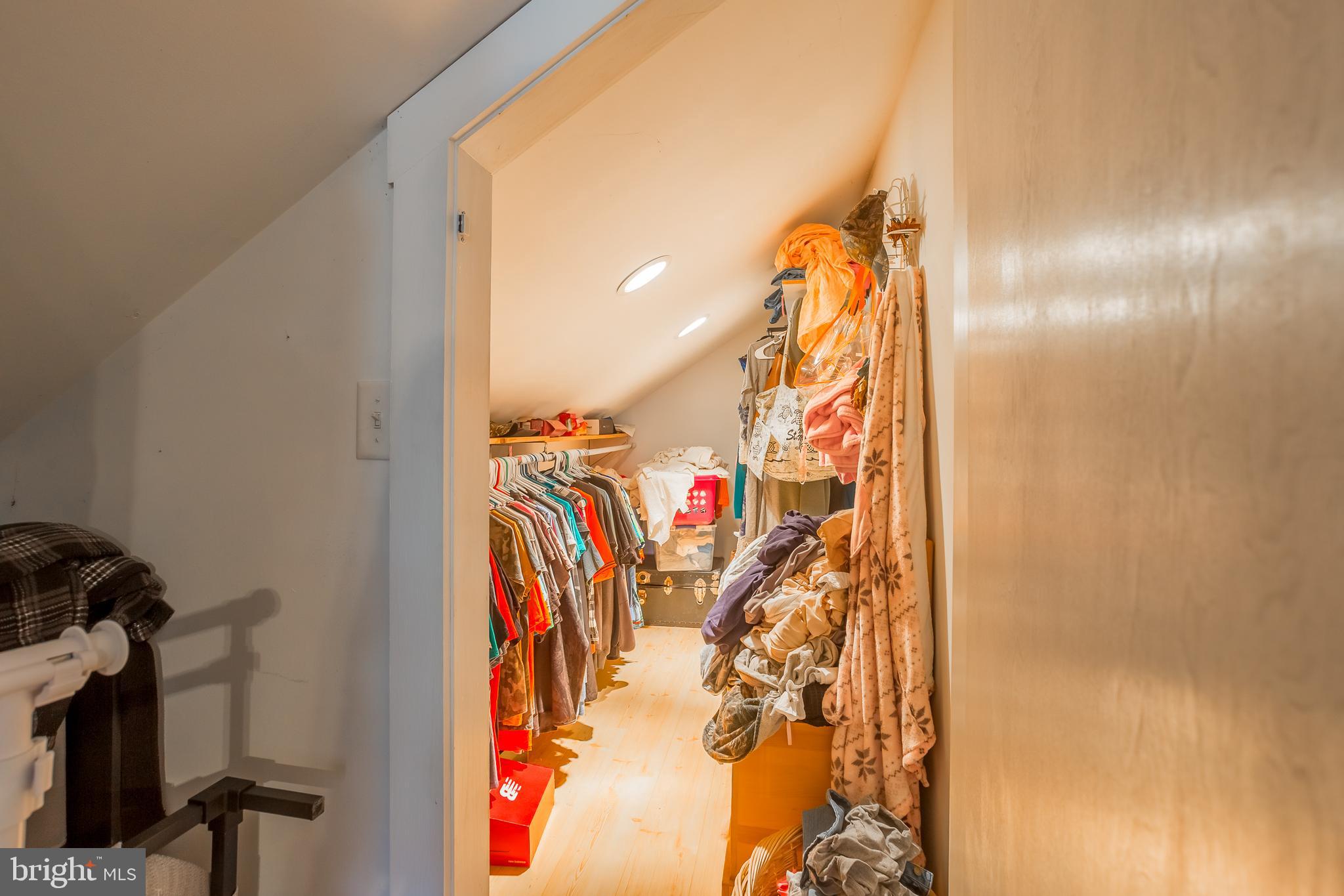 MAPLE DAM - Residential