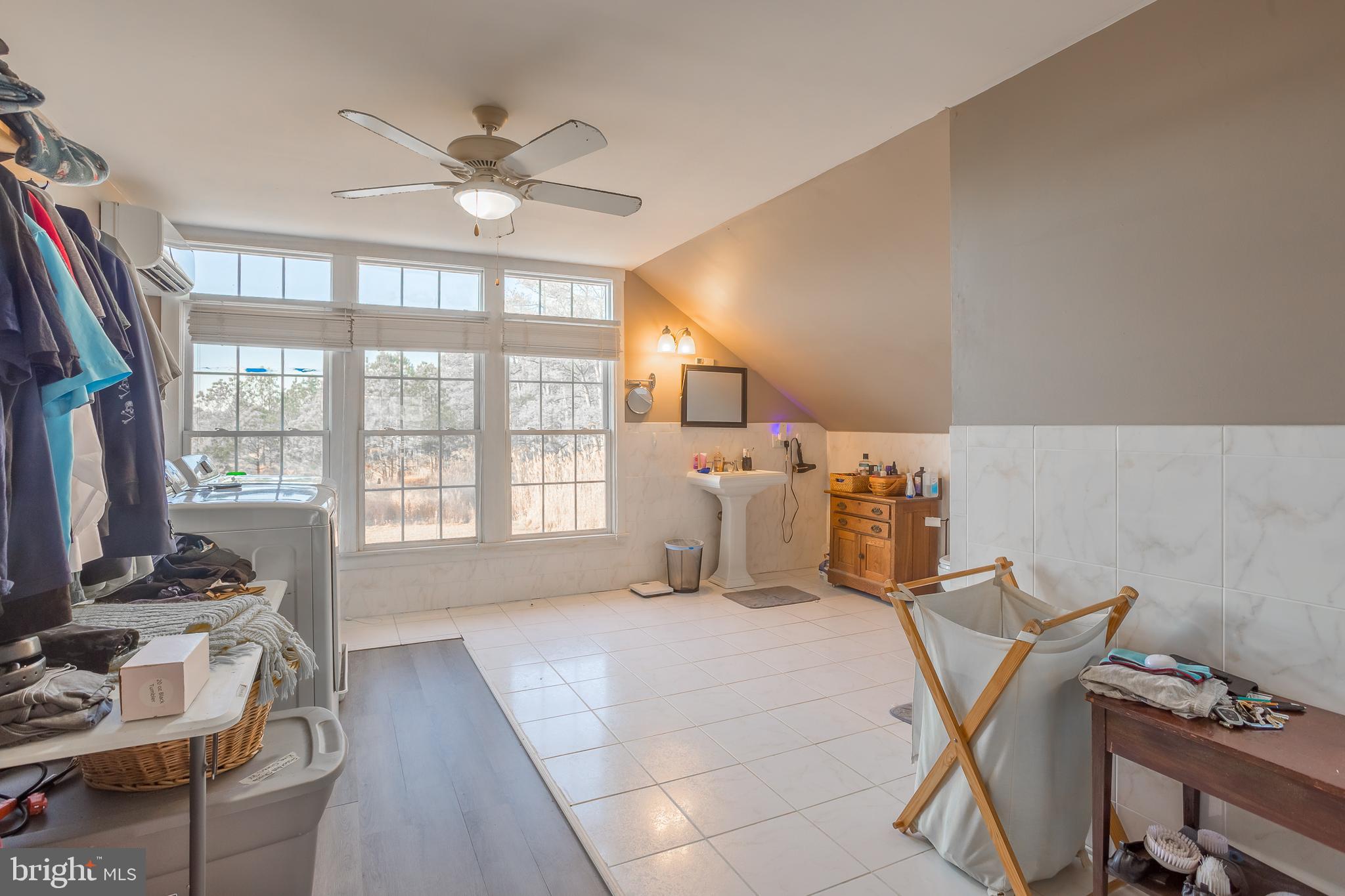 MAPLE DAM - Residential