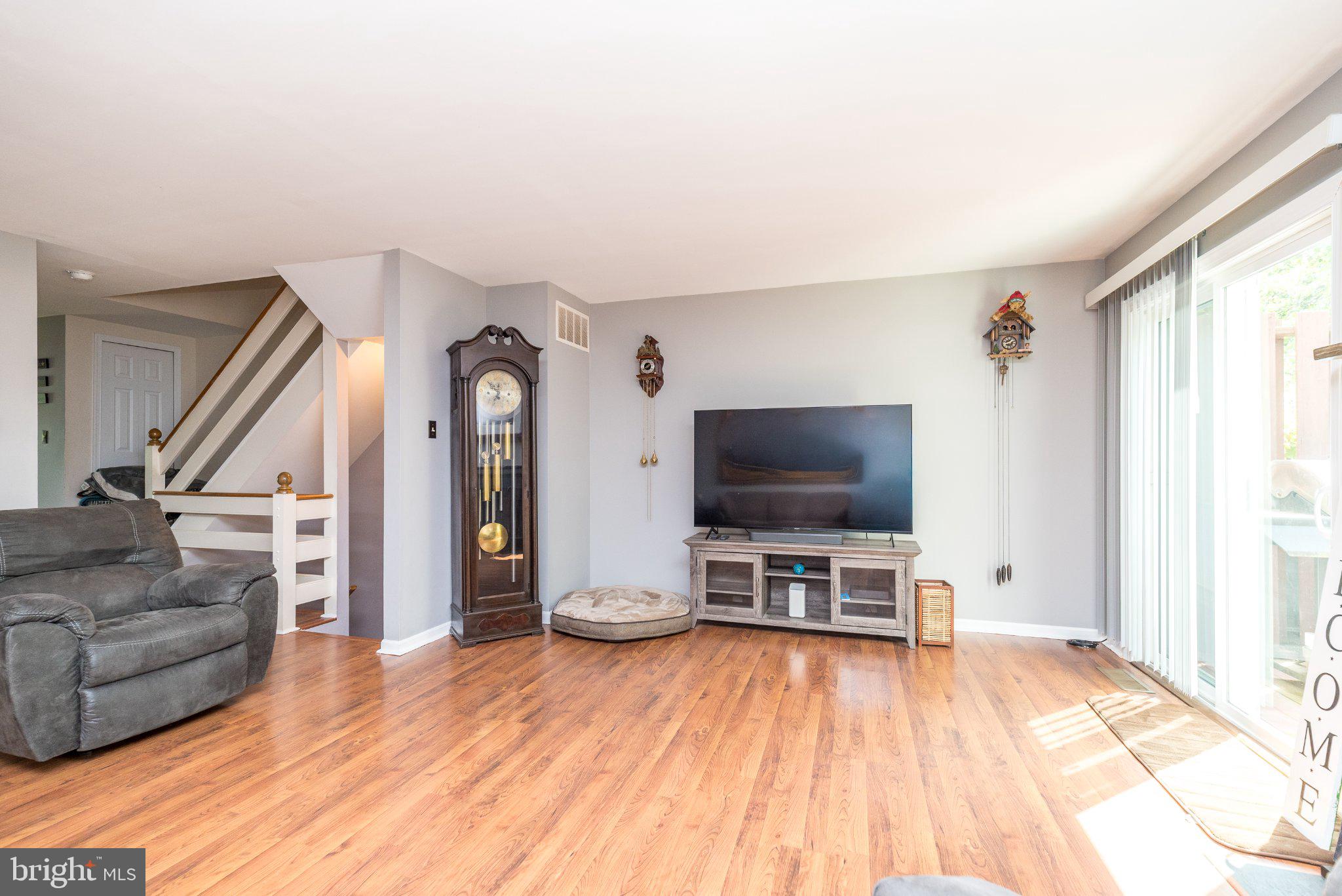 416 CALVERTON COURT