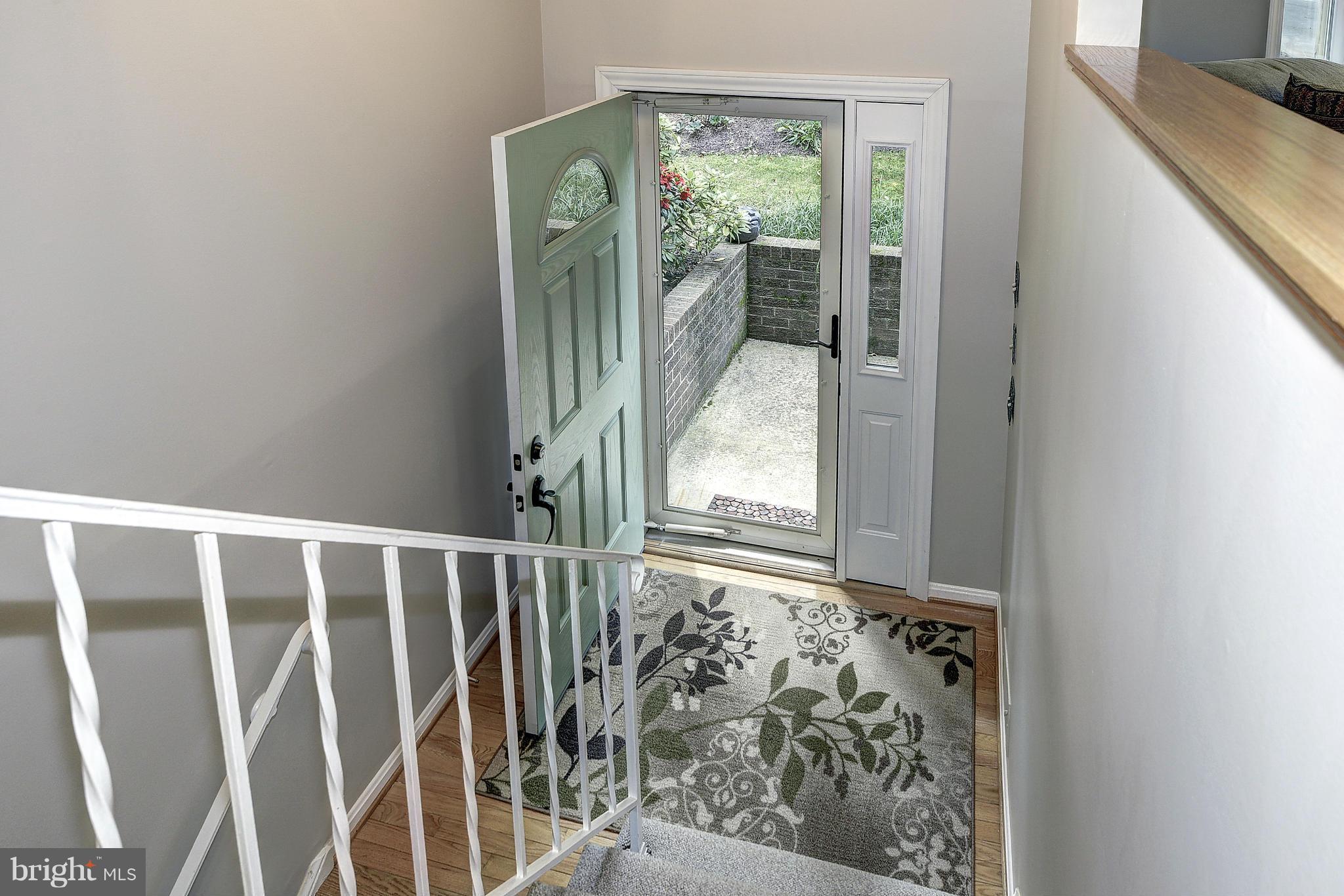 WAPLES MILL ESTATES - Residential