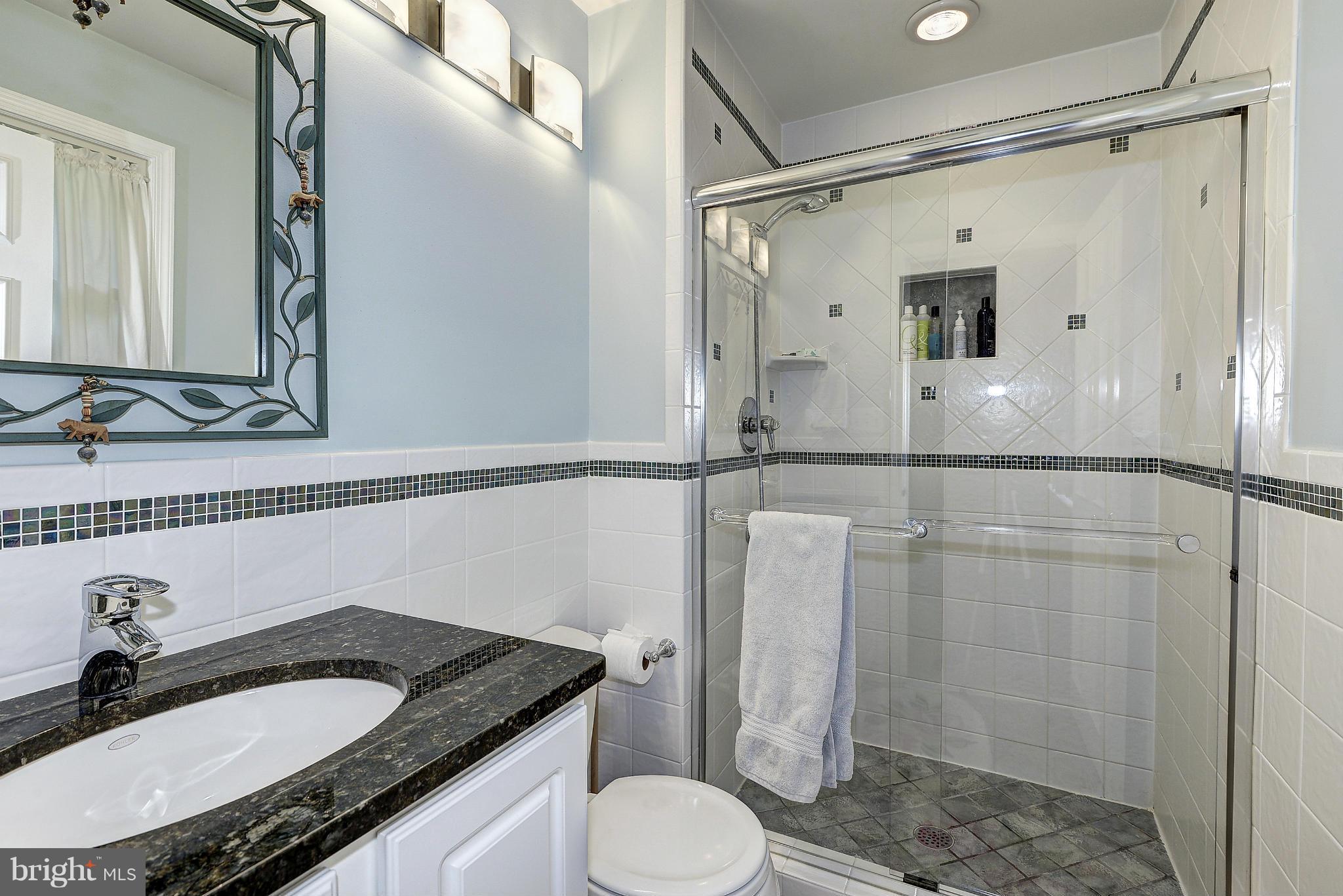 WAPLES MILL ESTATES - Residential