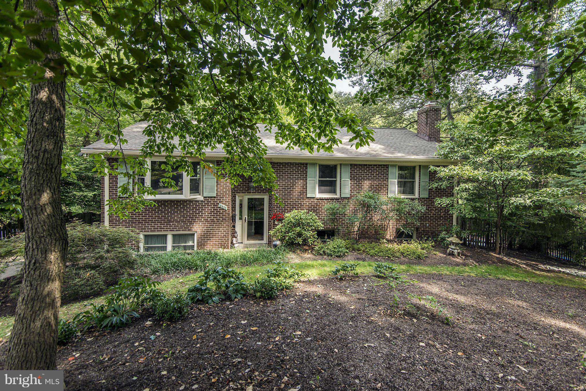 WAPLES MILL ESTATES - Residential