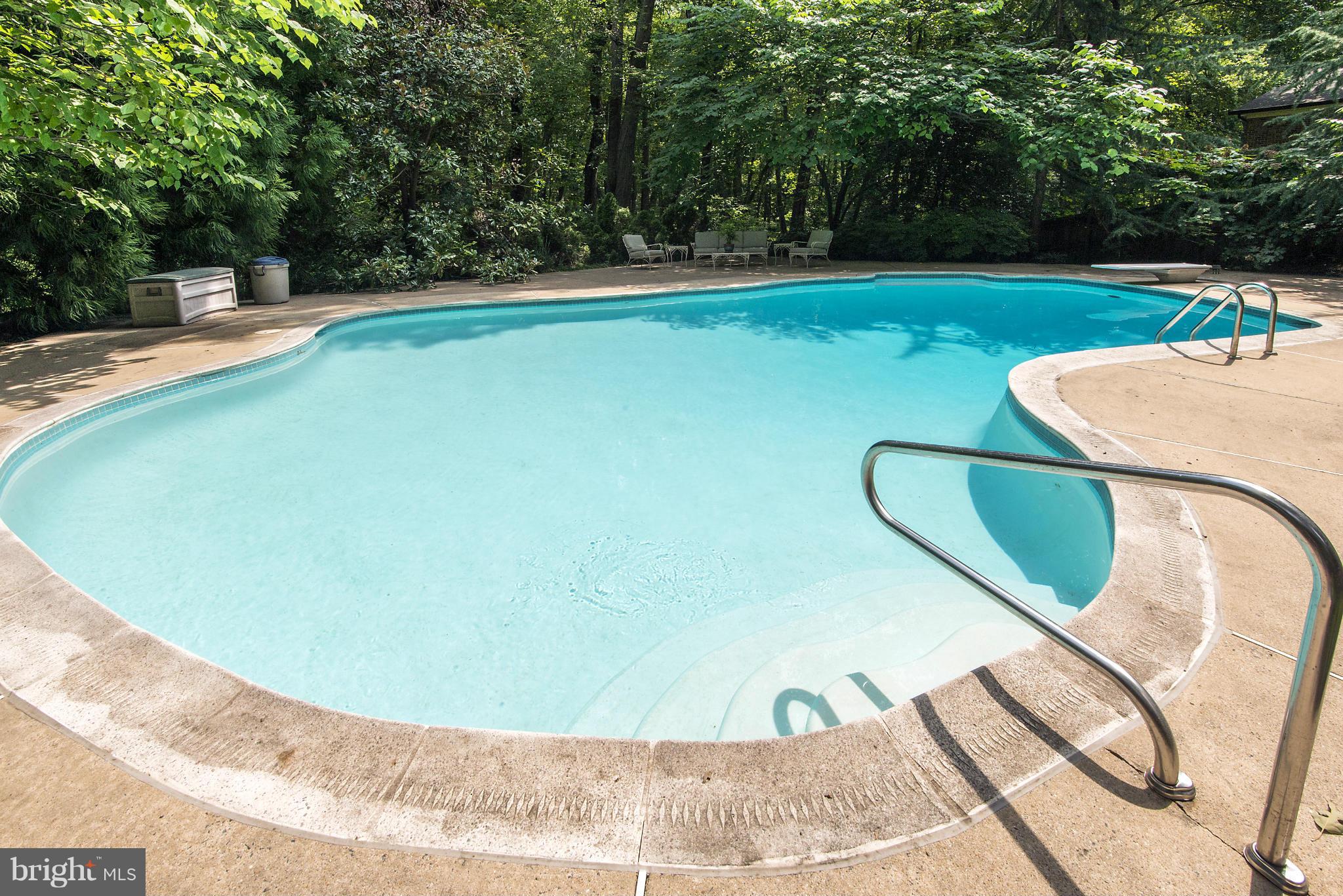 WAPLES MILL ESTATES - Residential