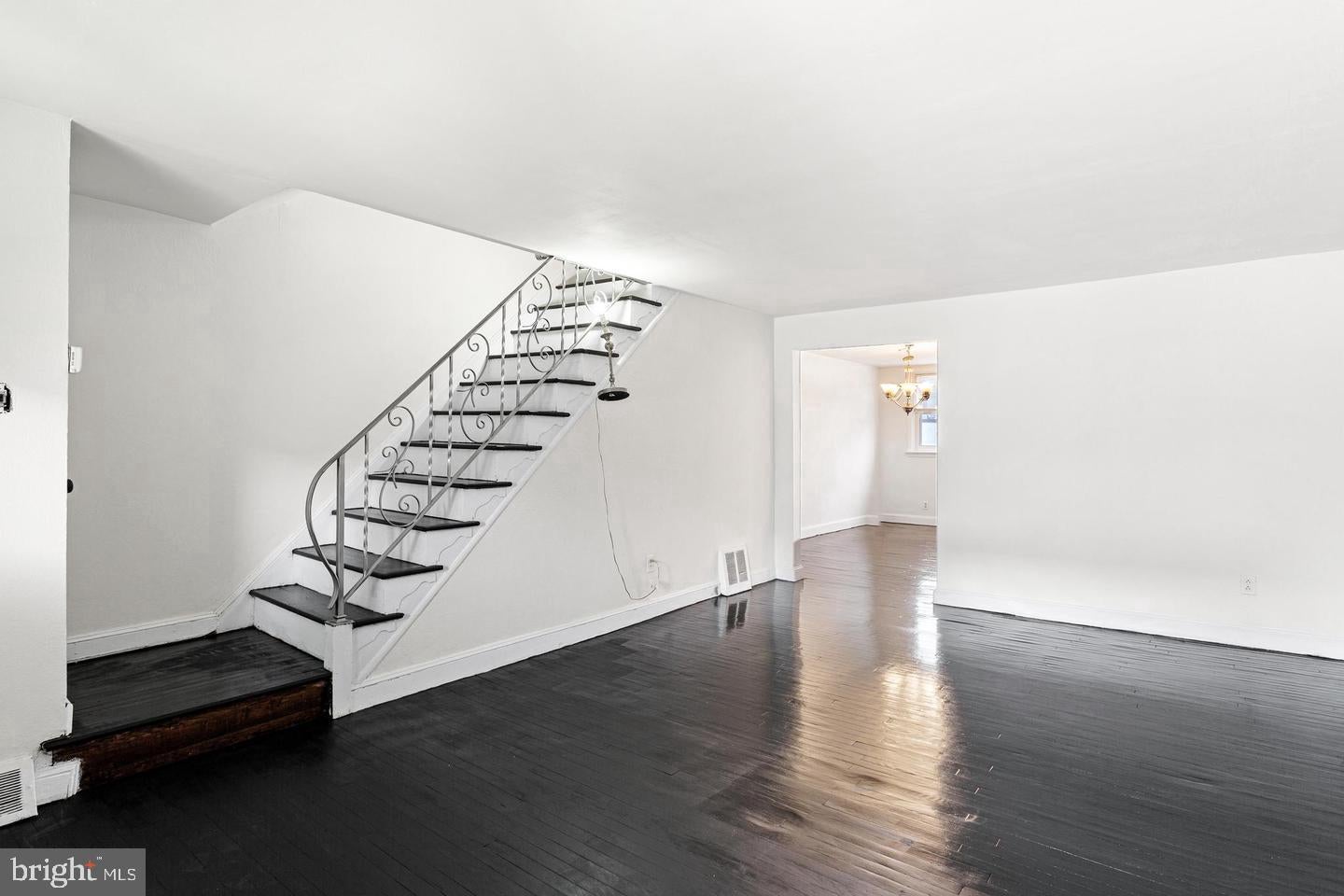 7675 OVERBROOK AVENUE