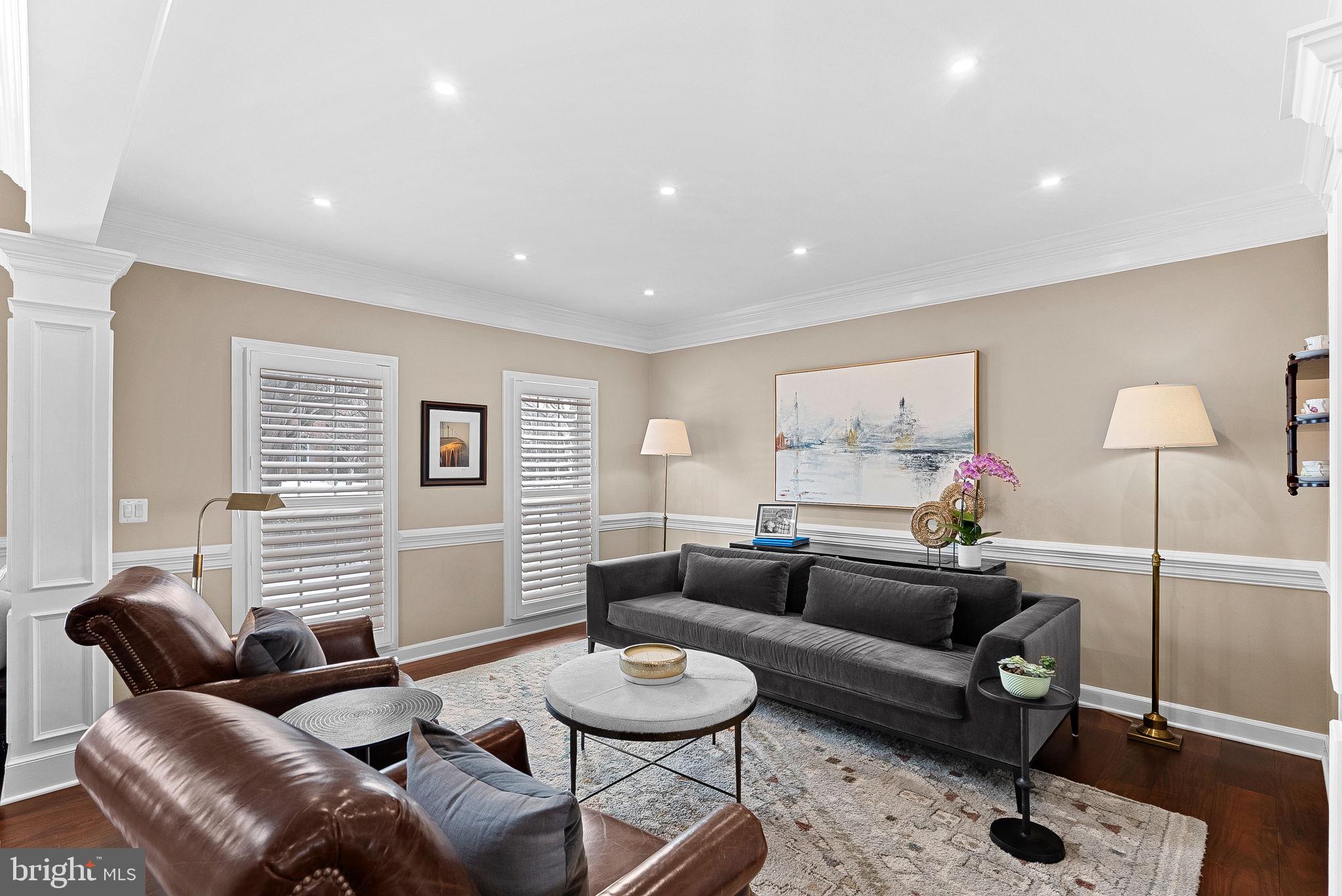 RIVER CREEK - Residential