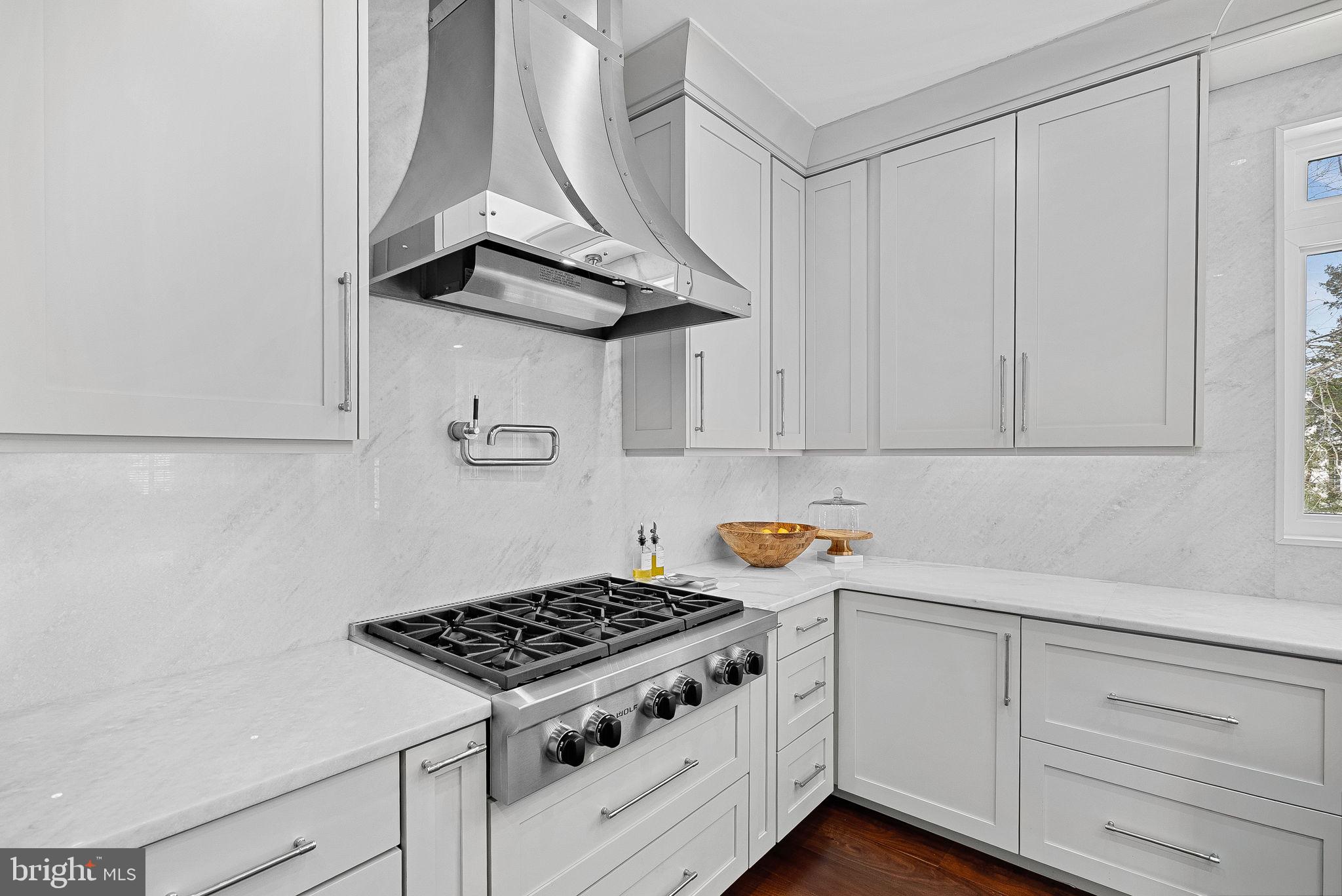 RIVER CREEK - Residential