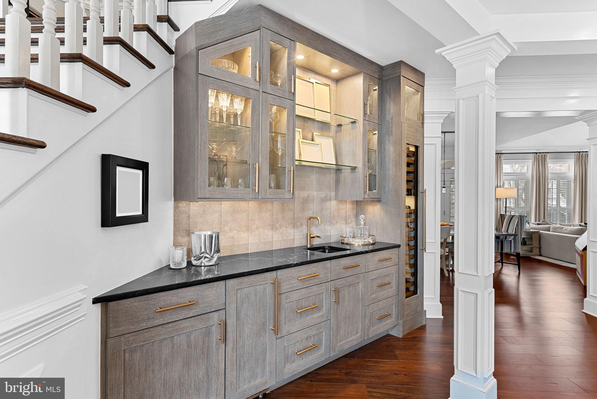 RIVER CREEK - Residential