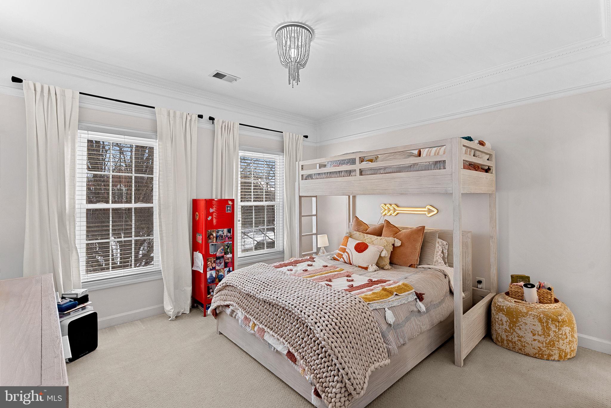 RIVER CREEK - Residential