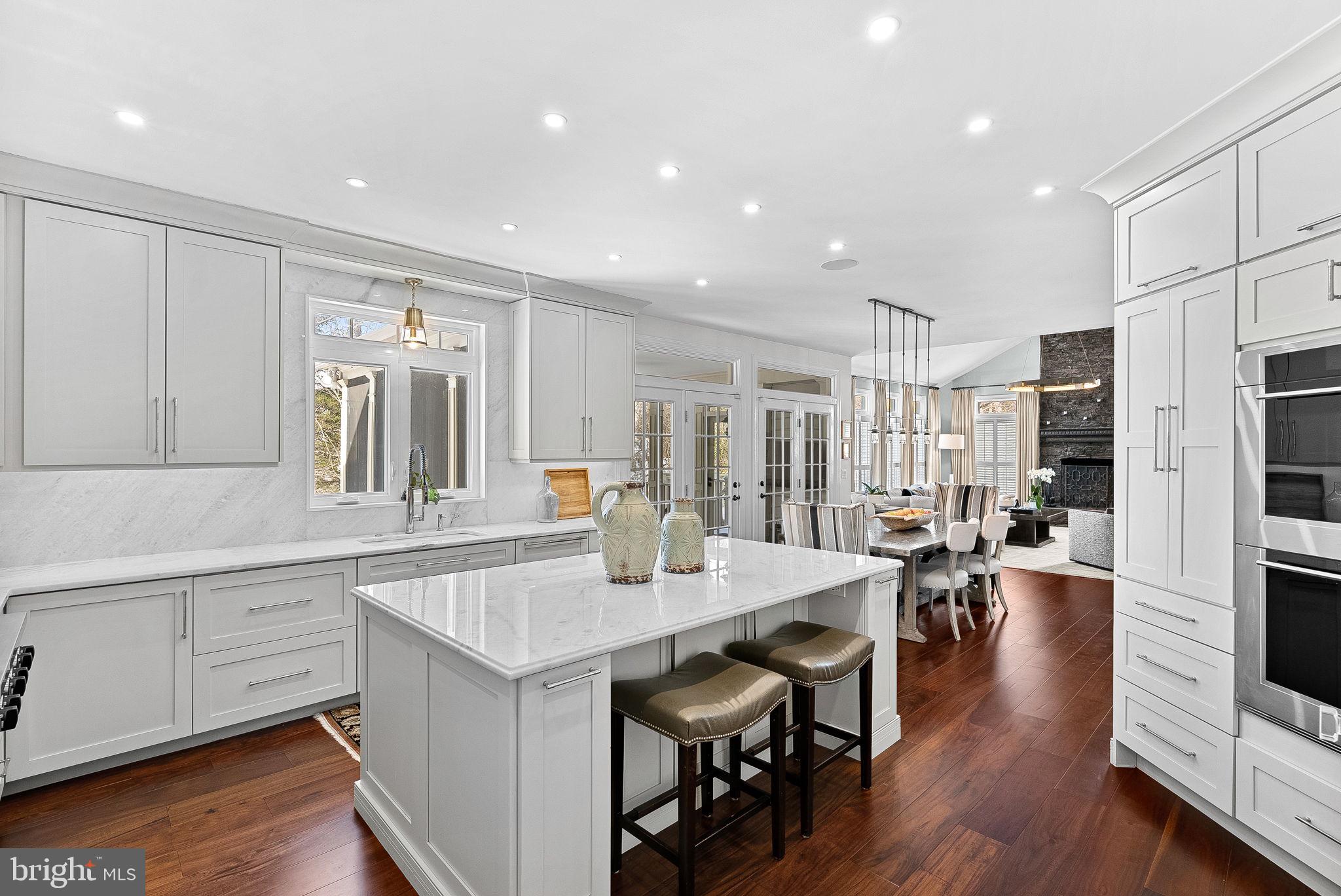 RIVER CREEK - Residential