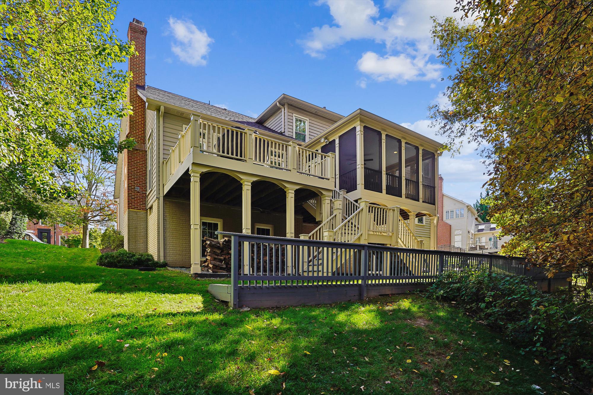 RIVER CREEK - Residential