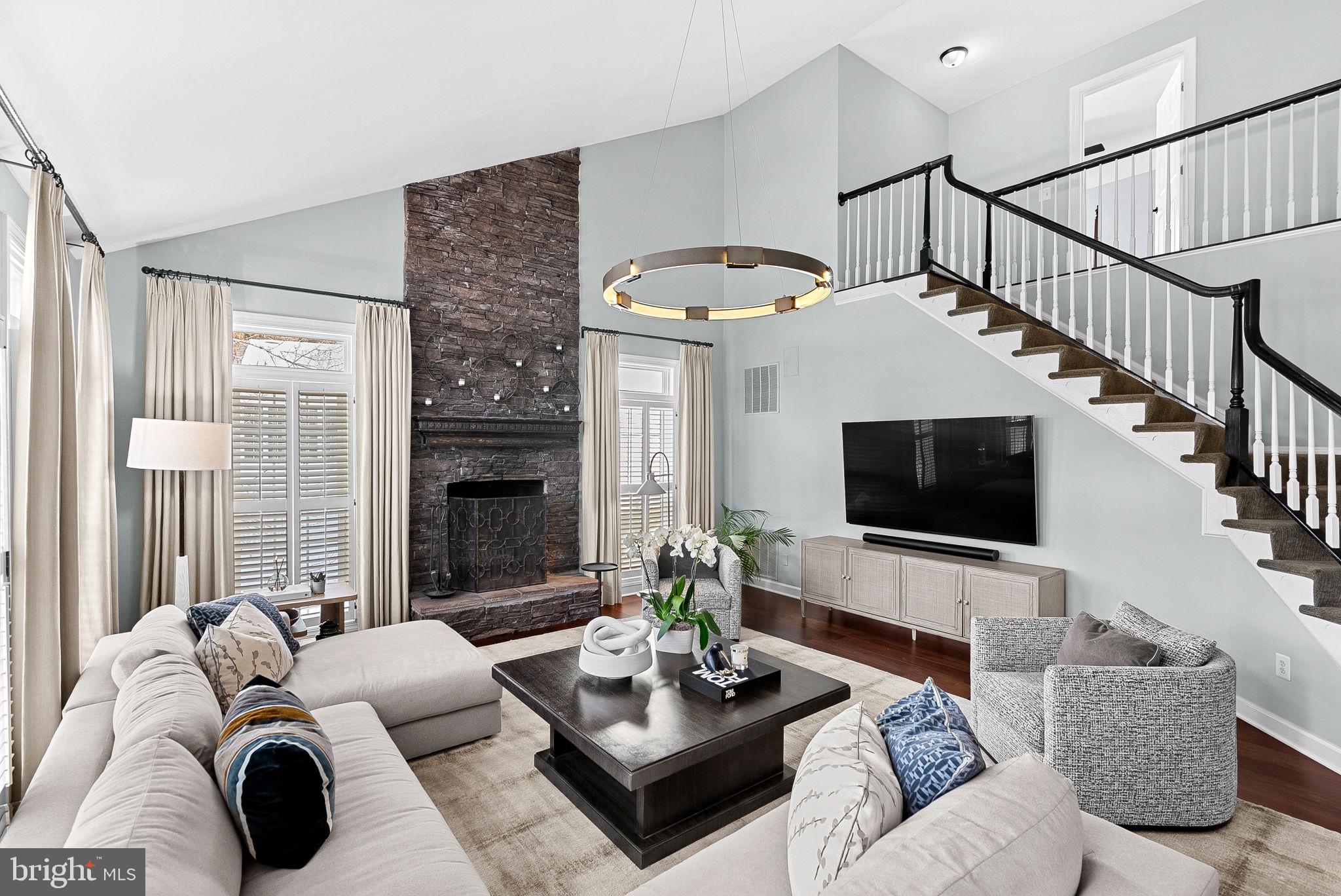 RIVER CREEK - Residential