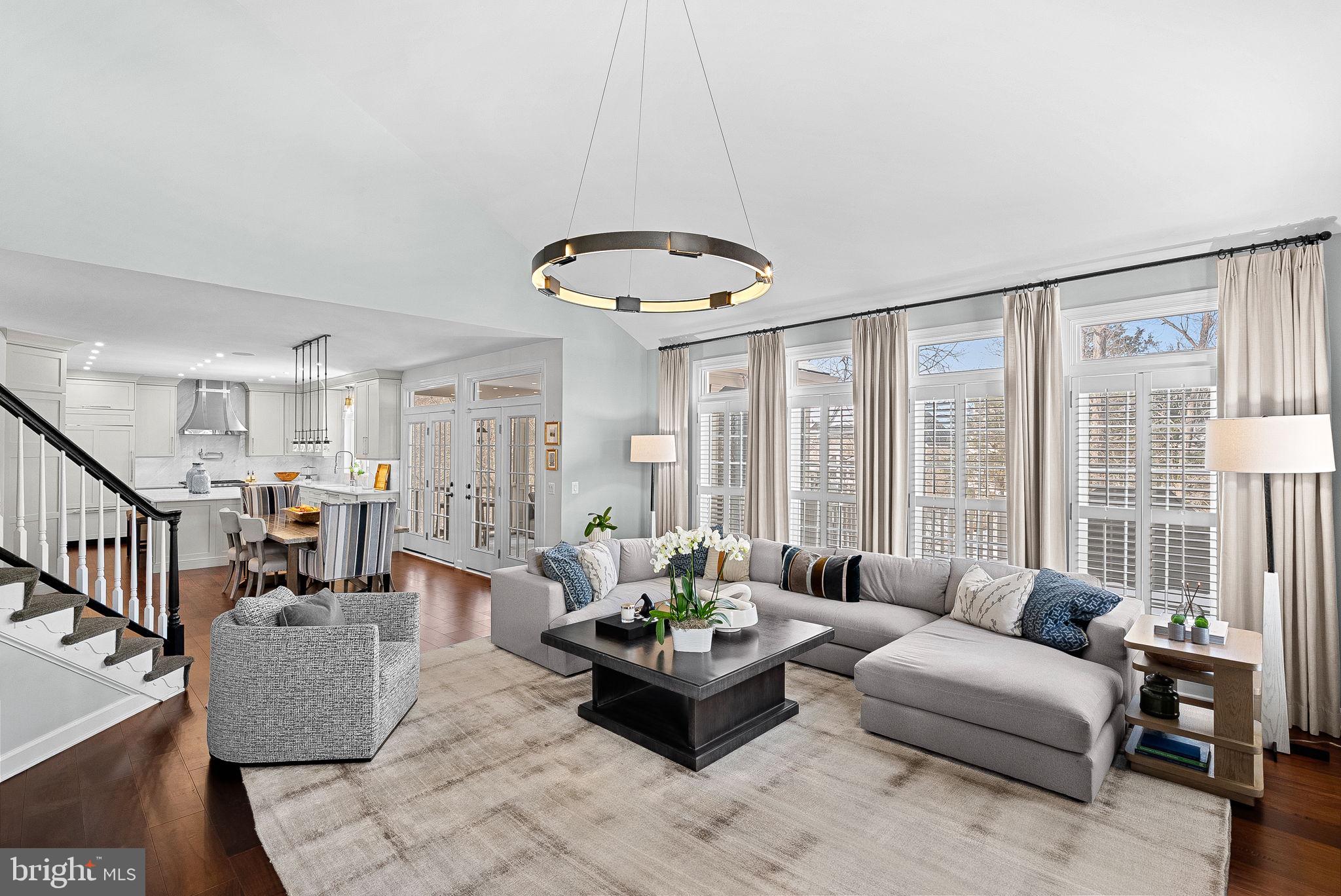 RIVER CREEK - Residential