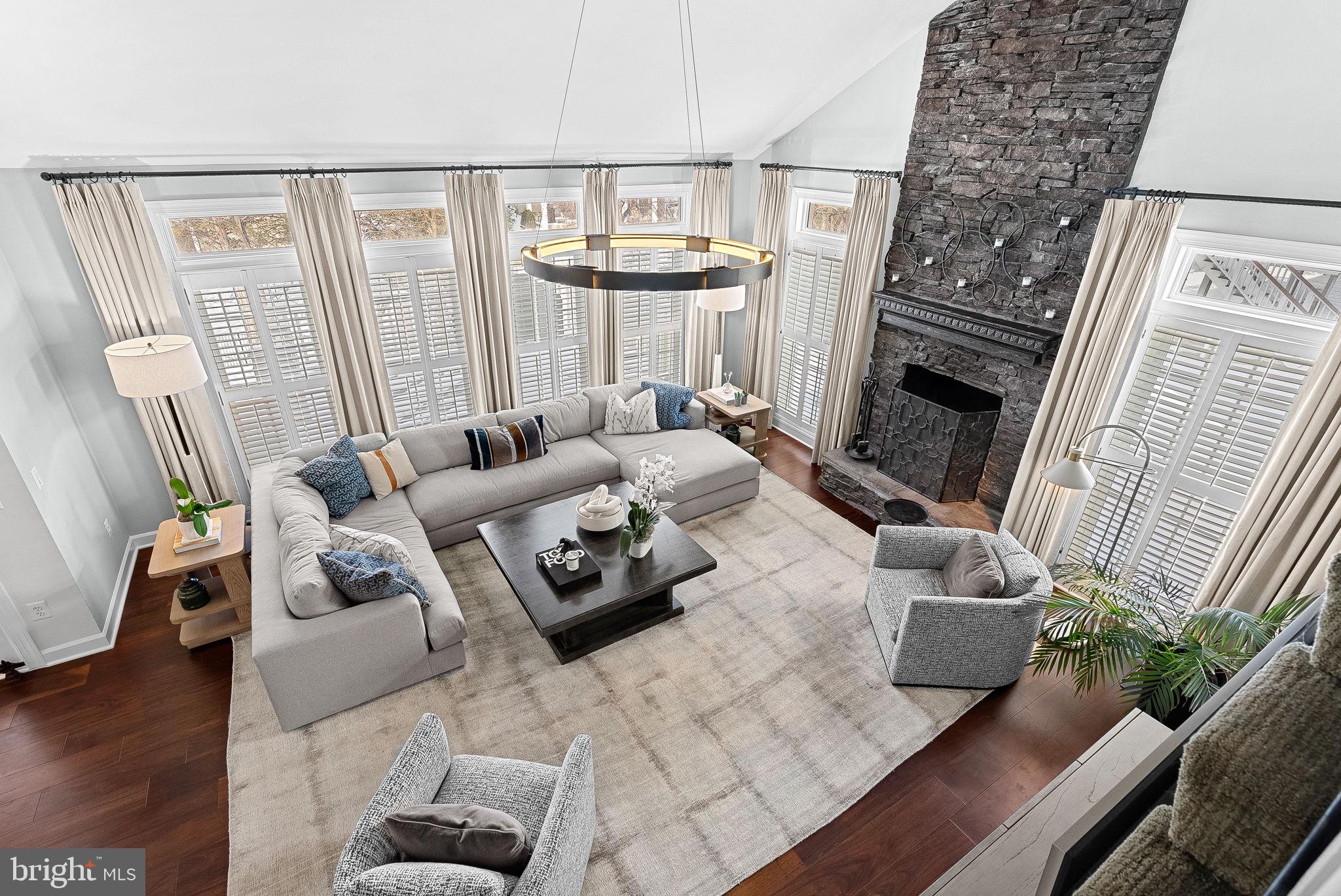 RIVER CREEK - Residential