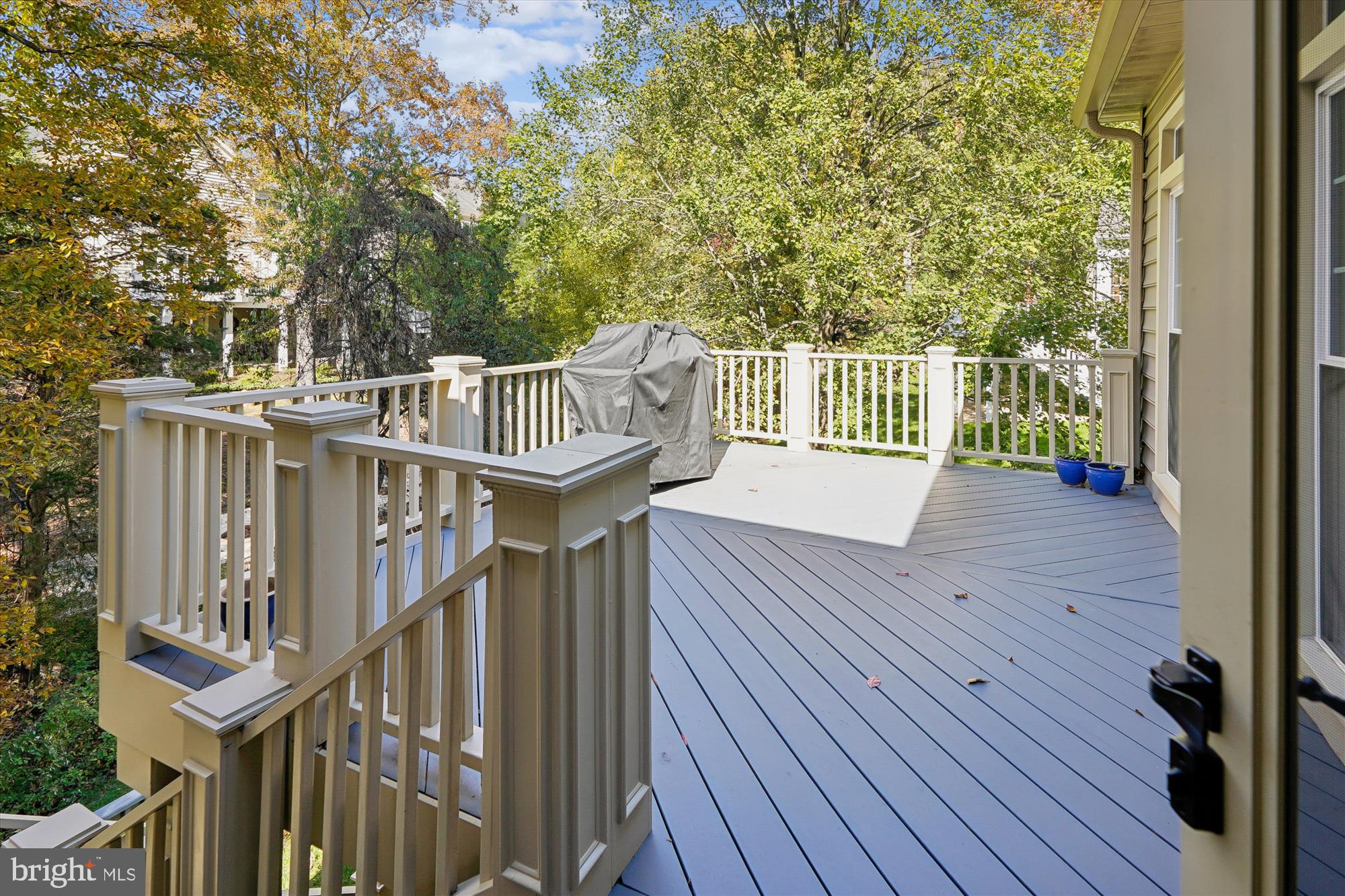 RIVER CREEK - Residential