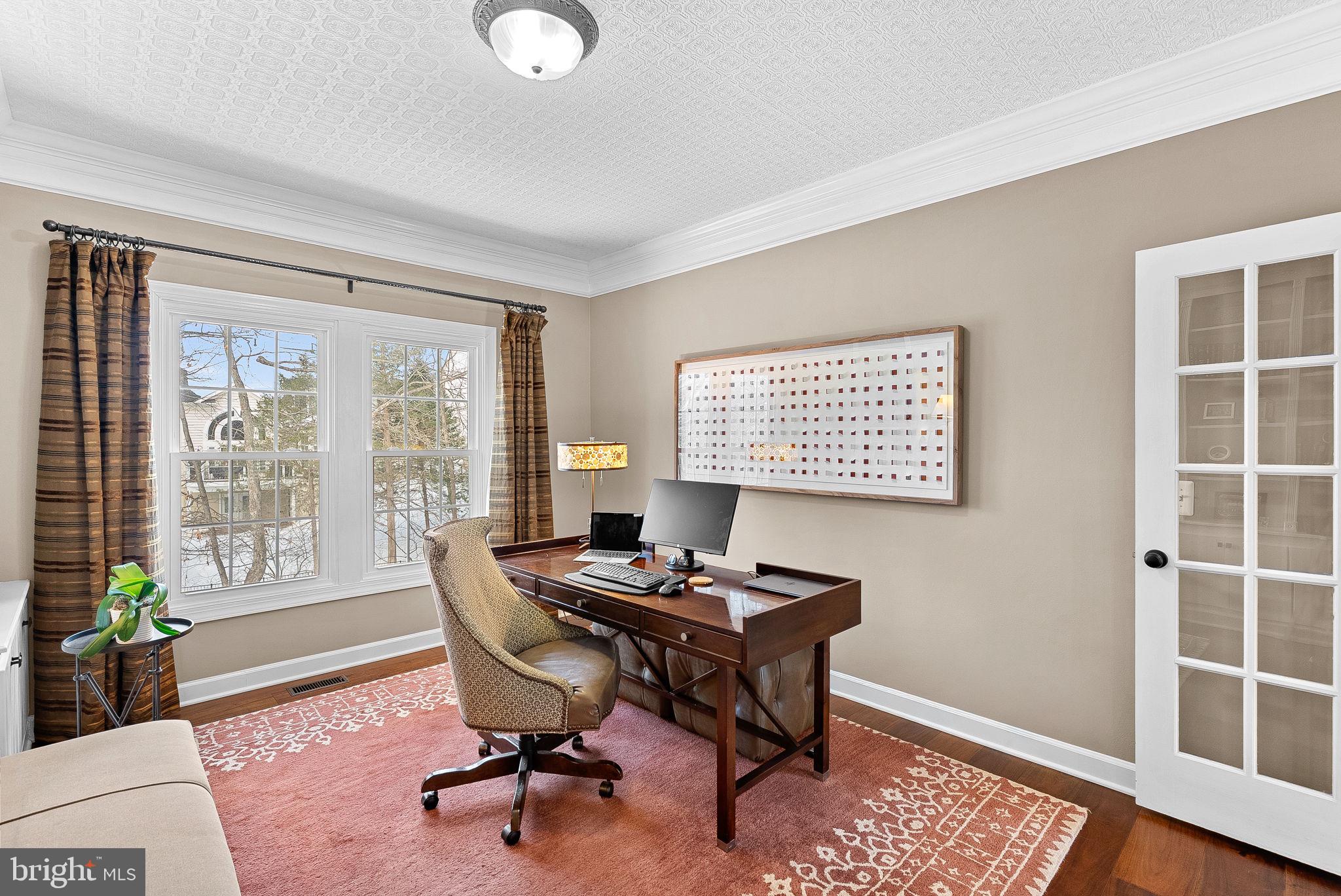 RIVER CREEK - Residential