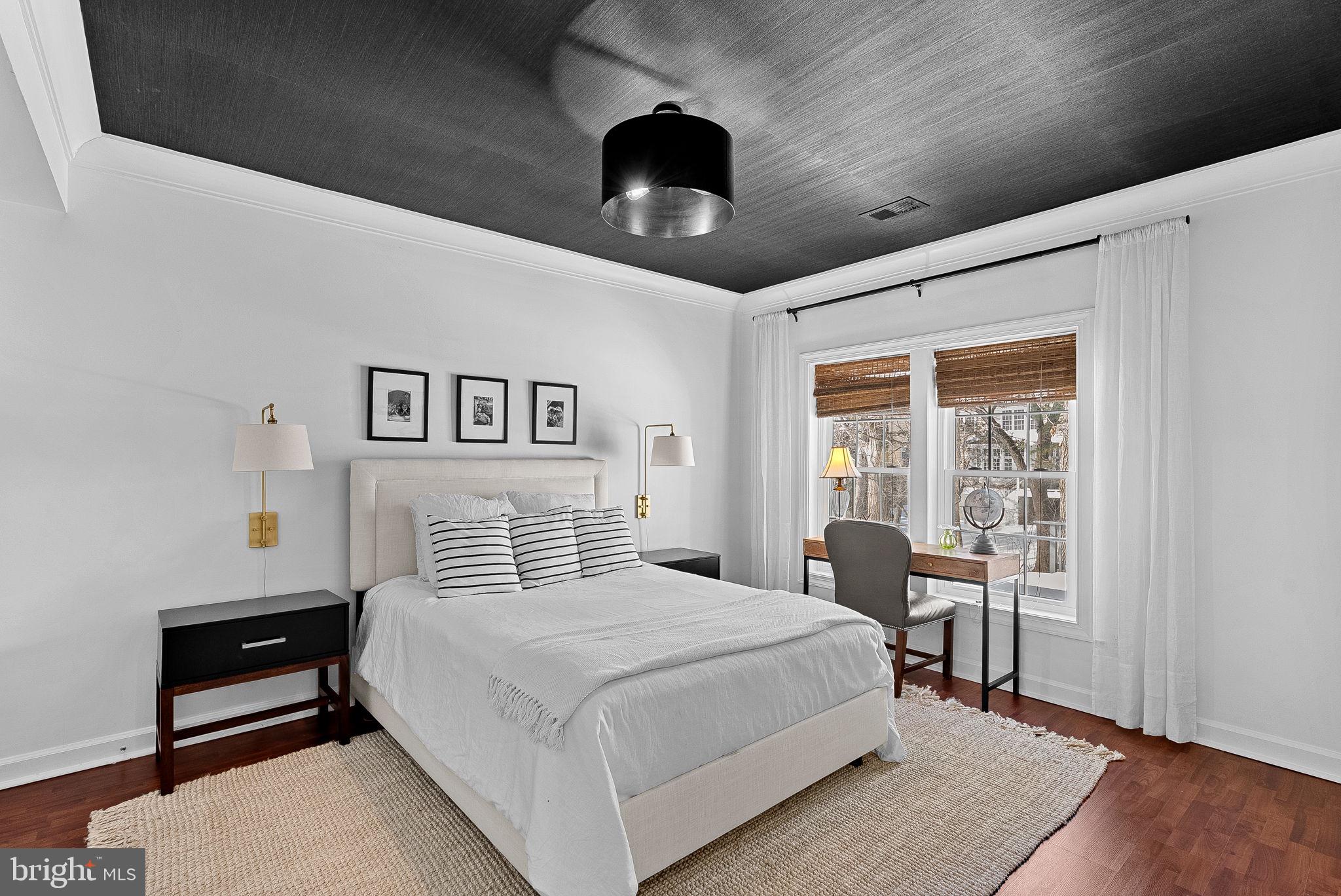 RIVER CREEK - Residential