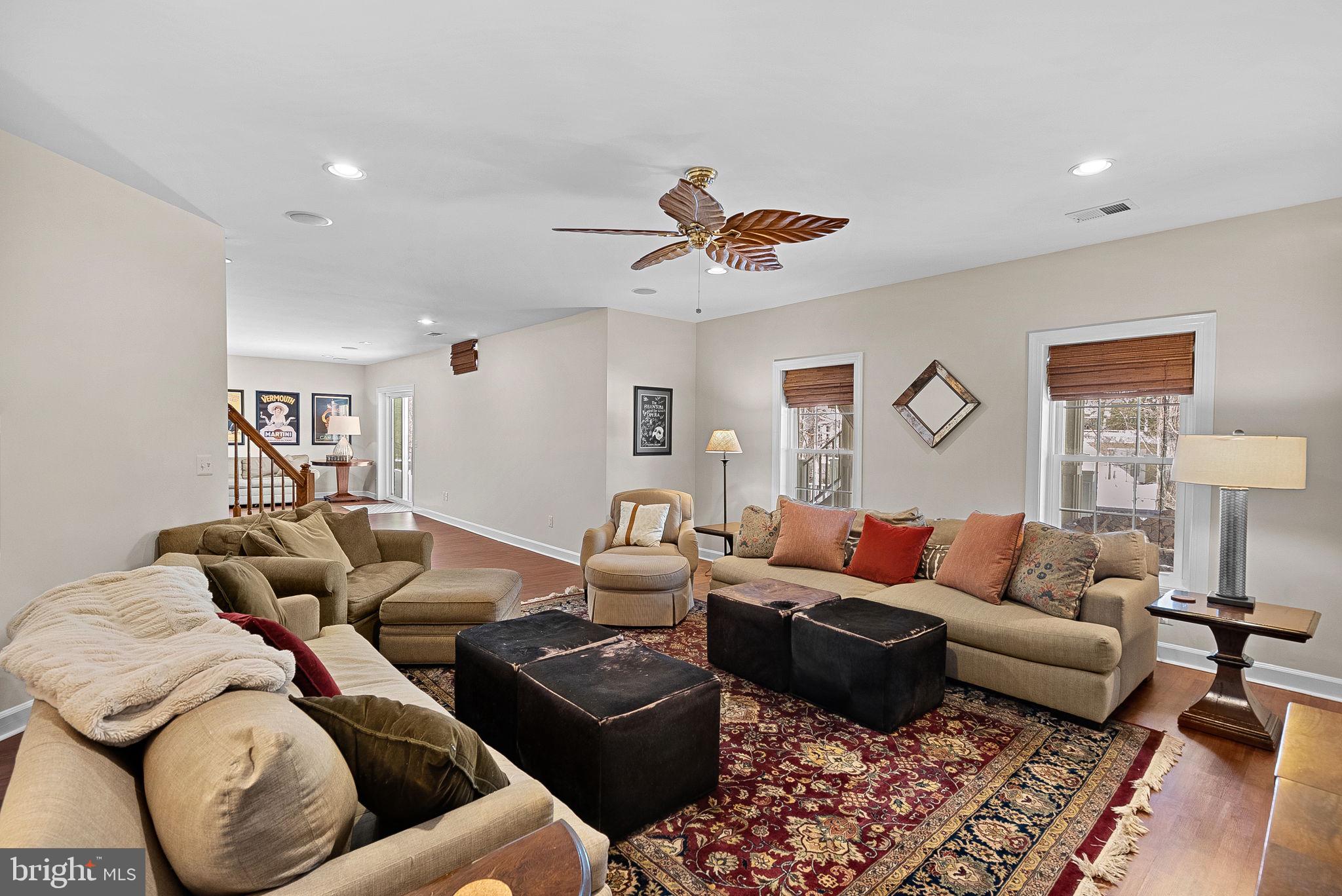 RIVER CREEK - Residential