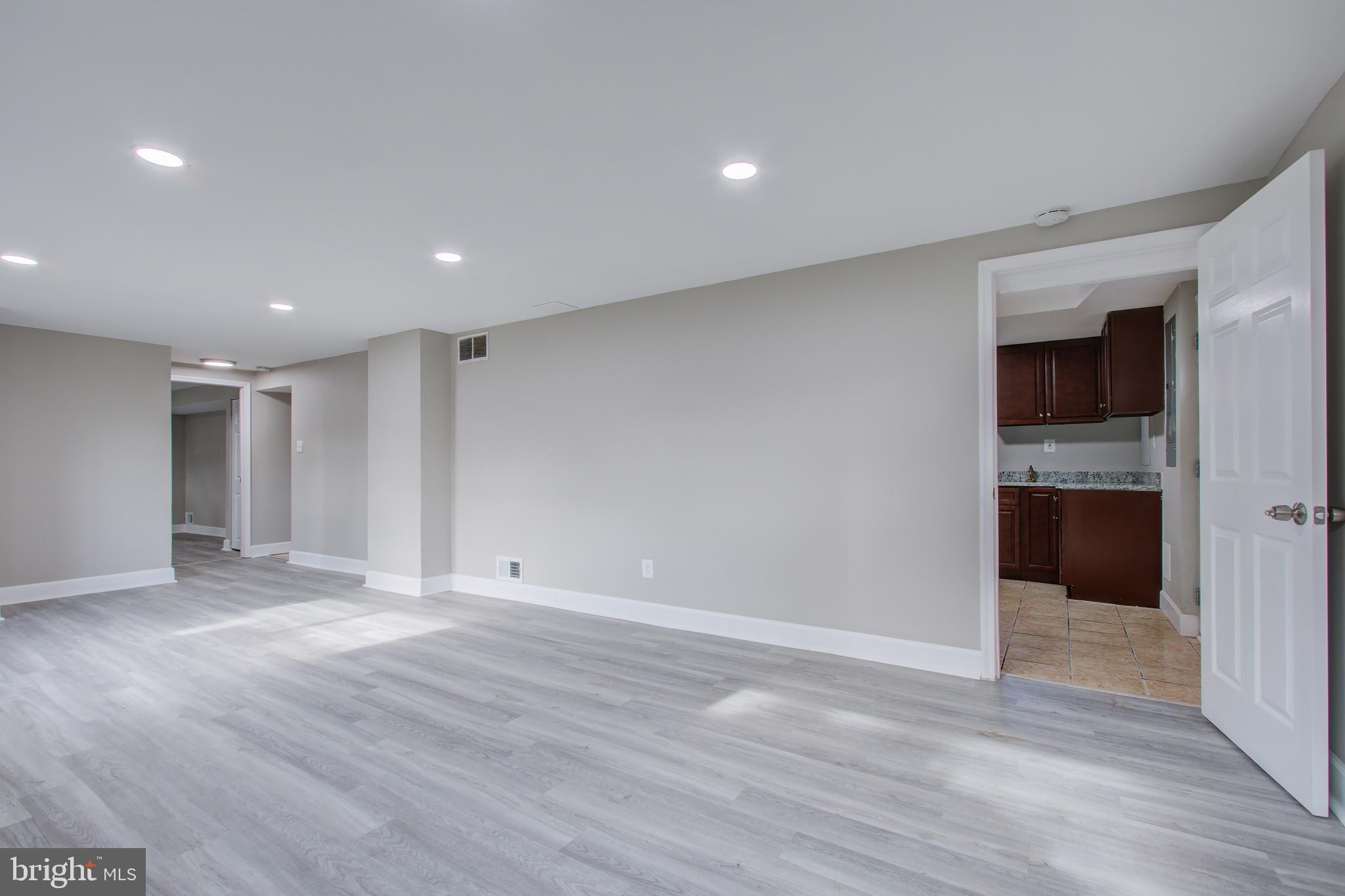 OAKVIEW - Residential