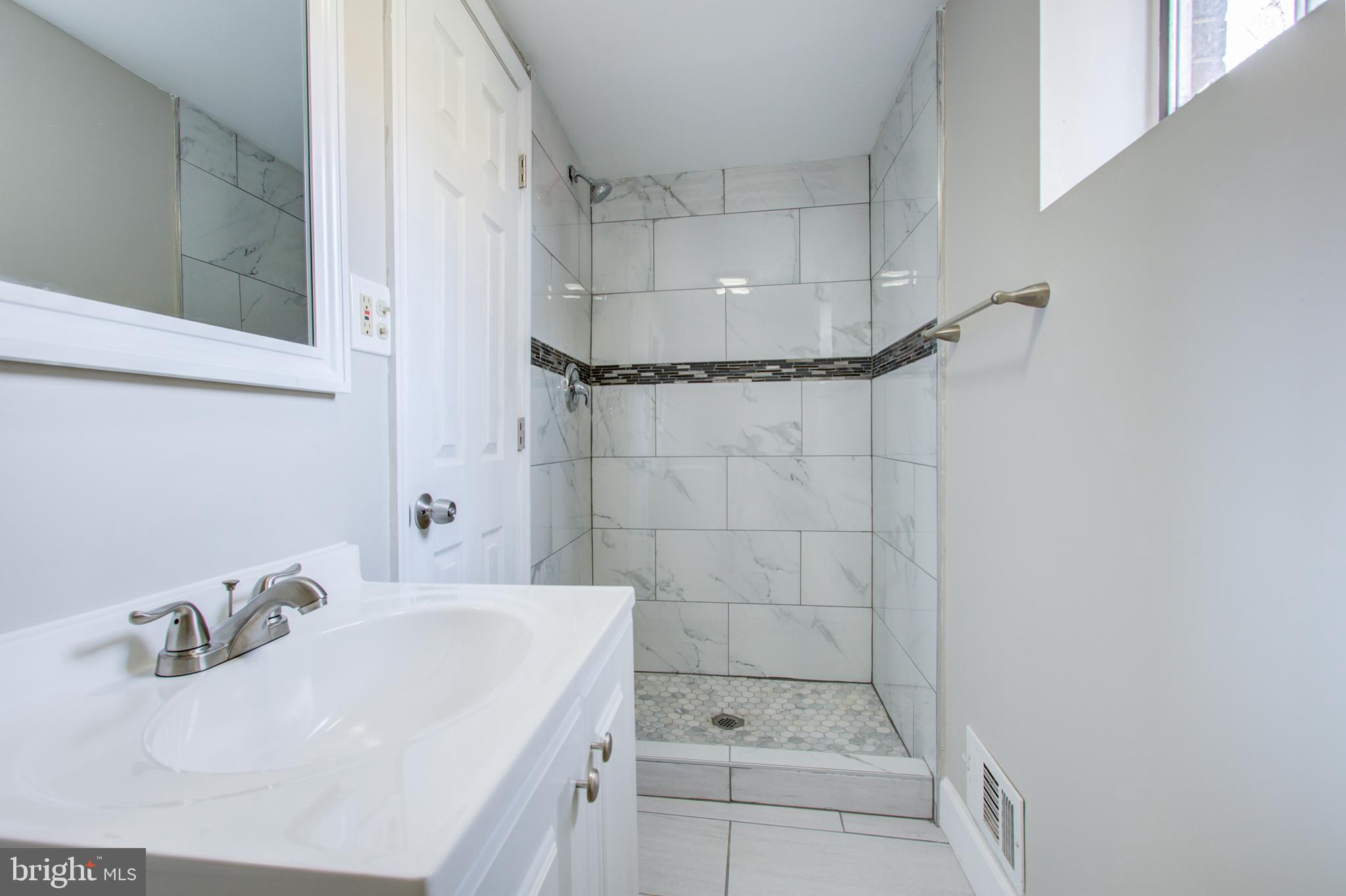 OAKVIEW - Residential