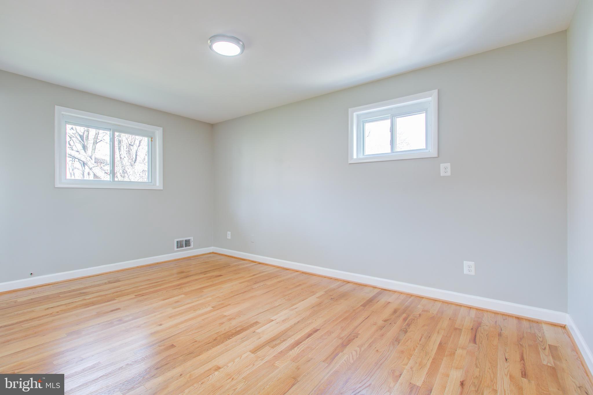 OAKVIEW - Residential